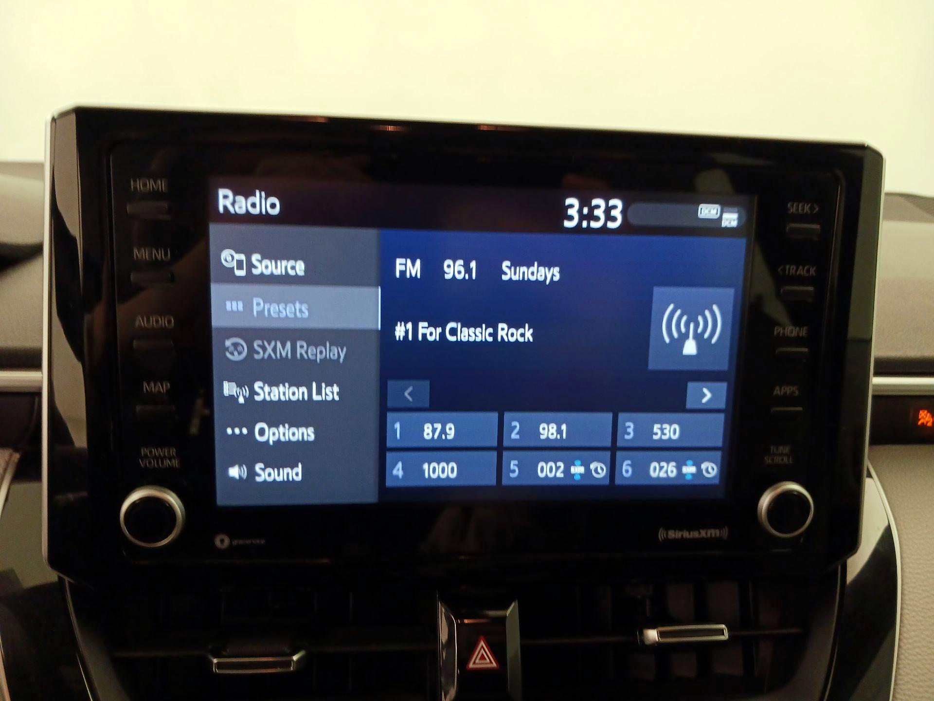 Thumbnail: 2022 Toyota Corolla - 16