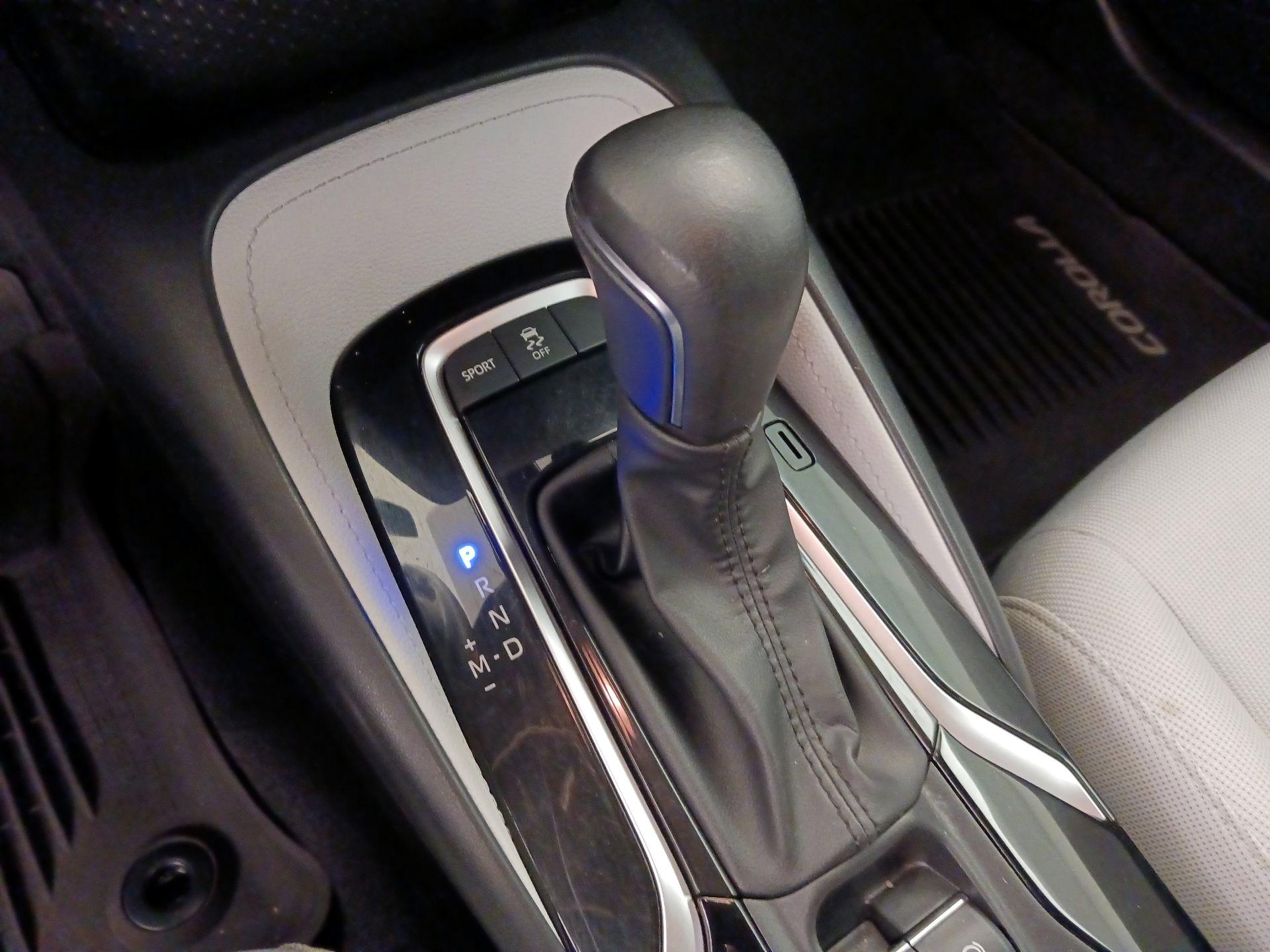 Thumbnail: 2022 Toyota Corolla - 18