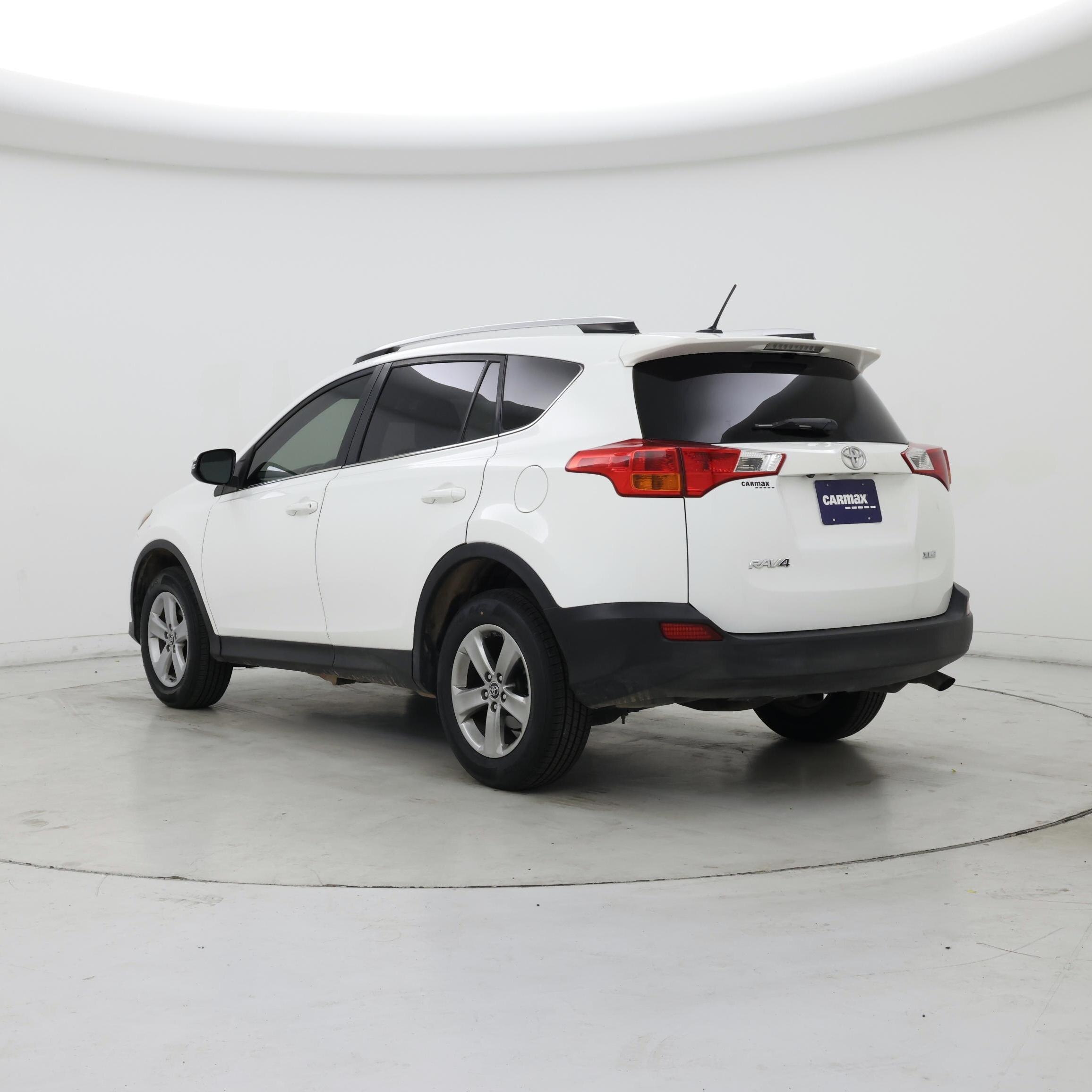Thumbnail: 2015 Toyota RAV4 - 2