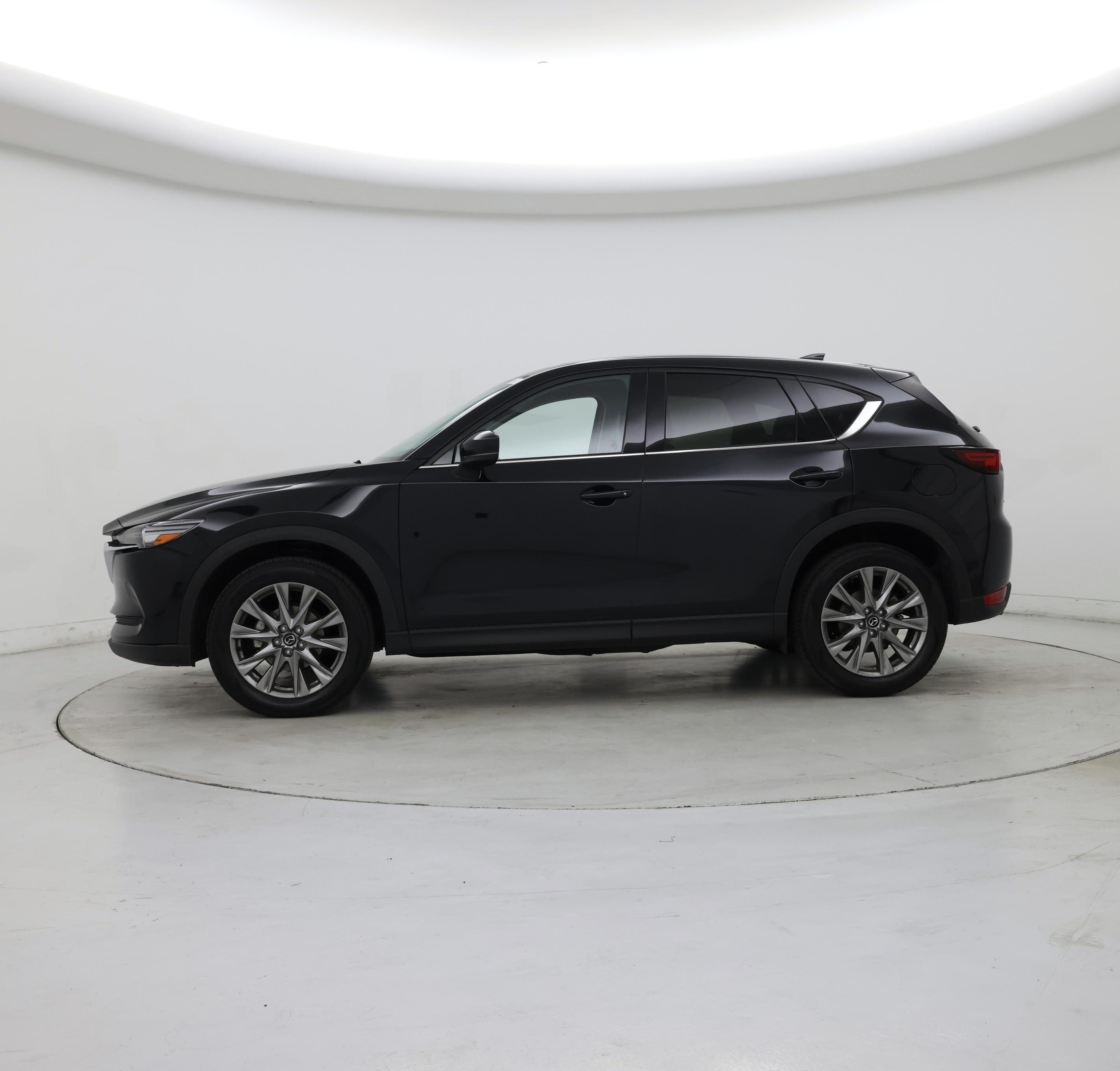 Thumbnail: 2021 Mazda CX-5 - 3