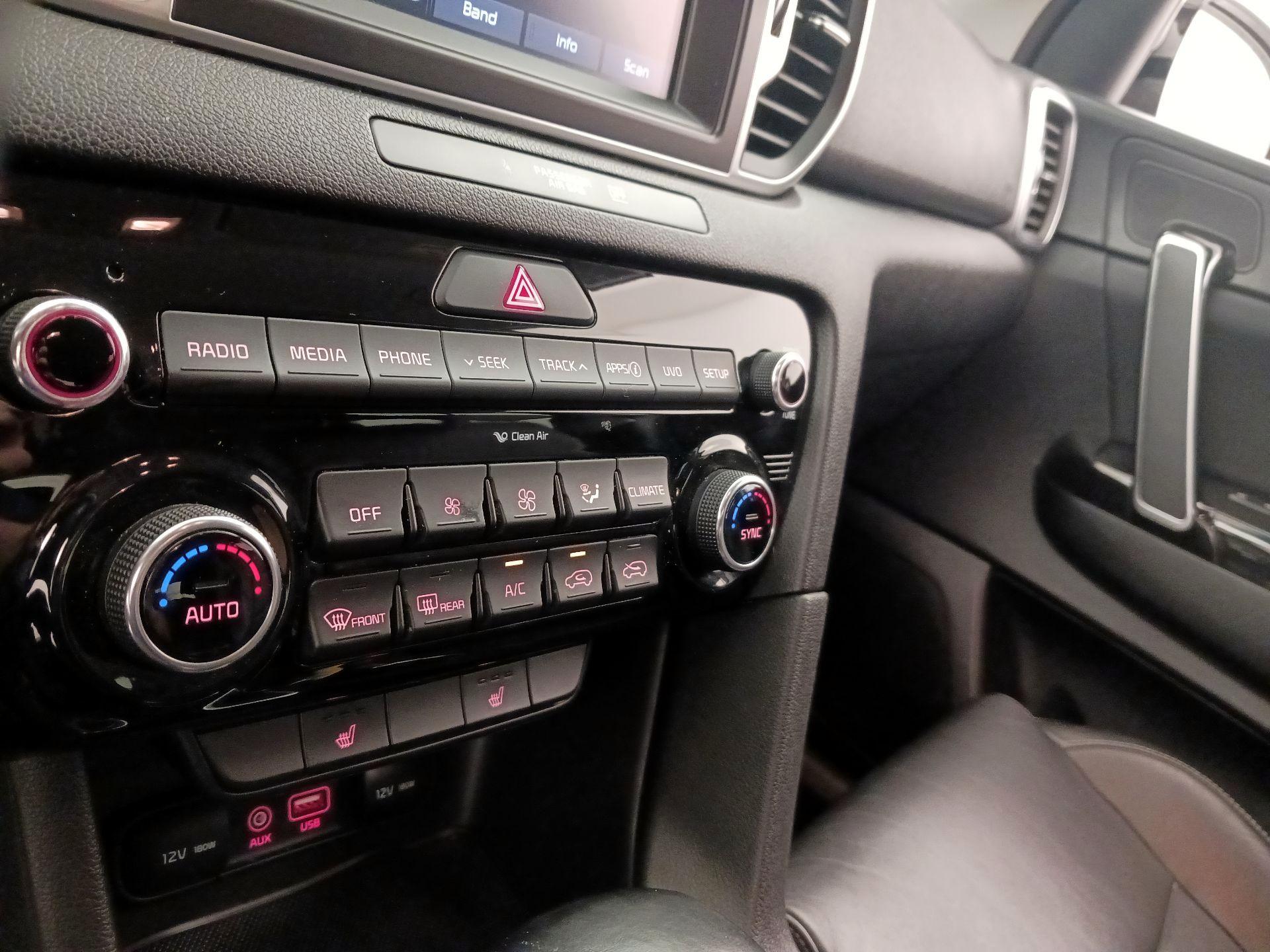 Thumbnail: 2019 Kia Sportage - 16