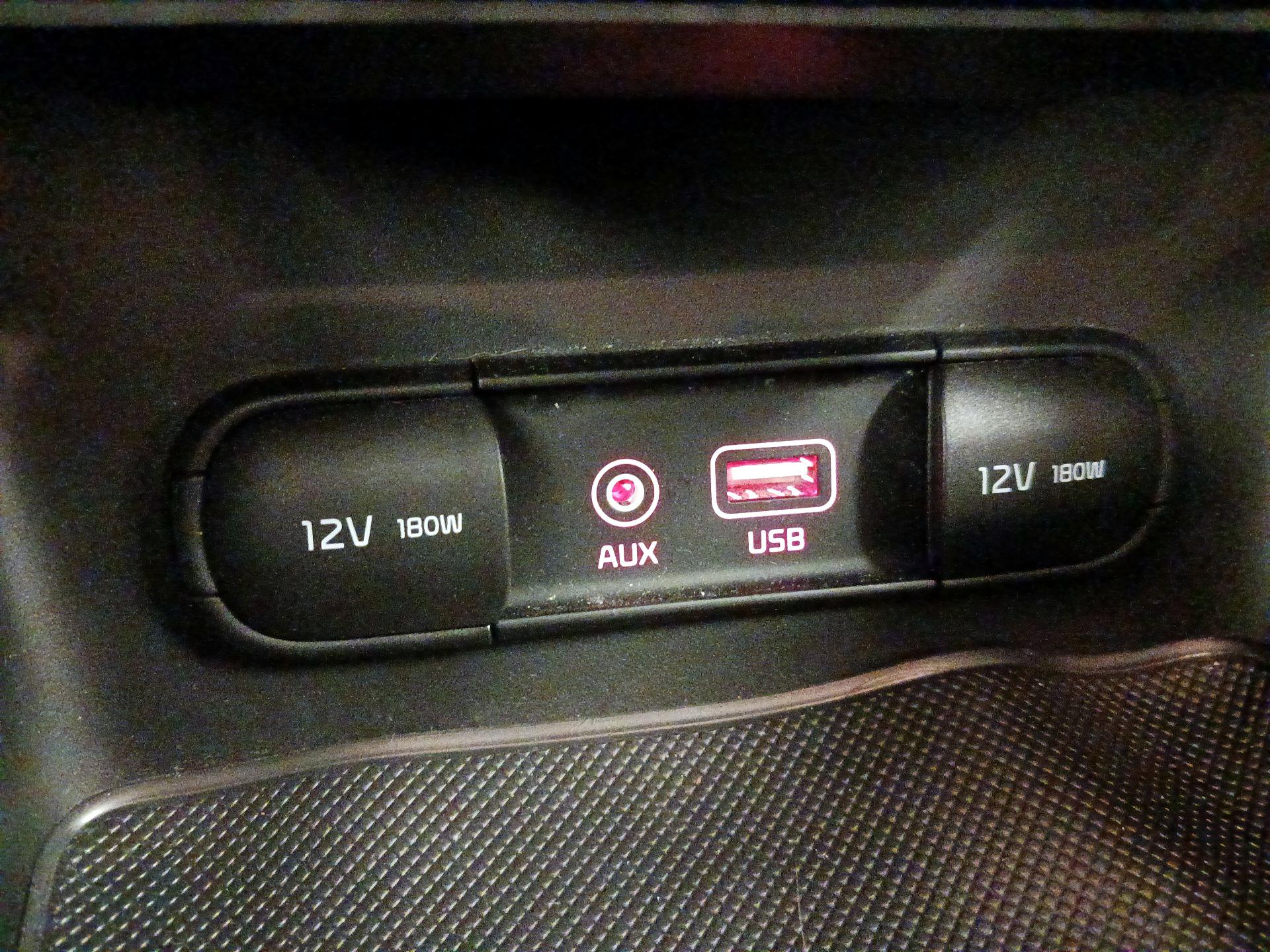 Thumbnail: 2019 Kia Sportage - 18