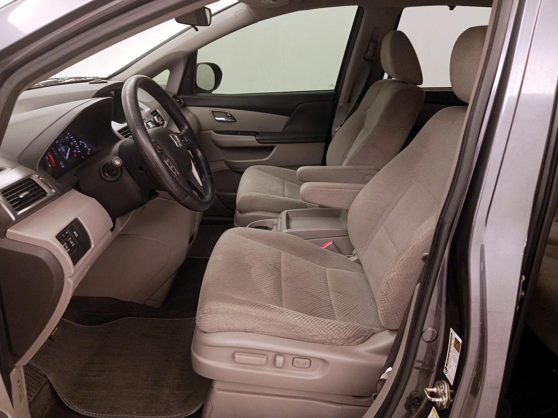 Thumbnail: 2016 Honda Odyssey - 11