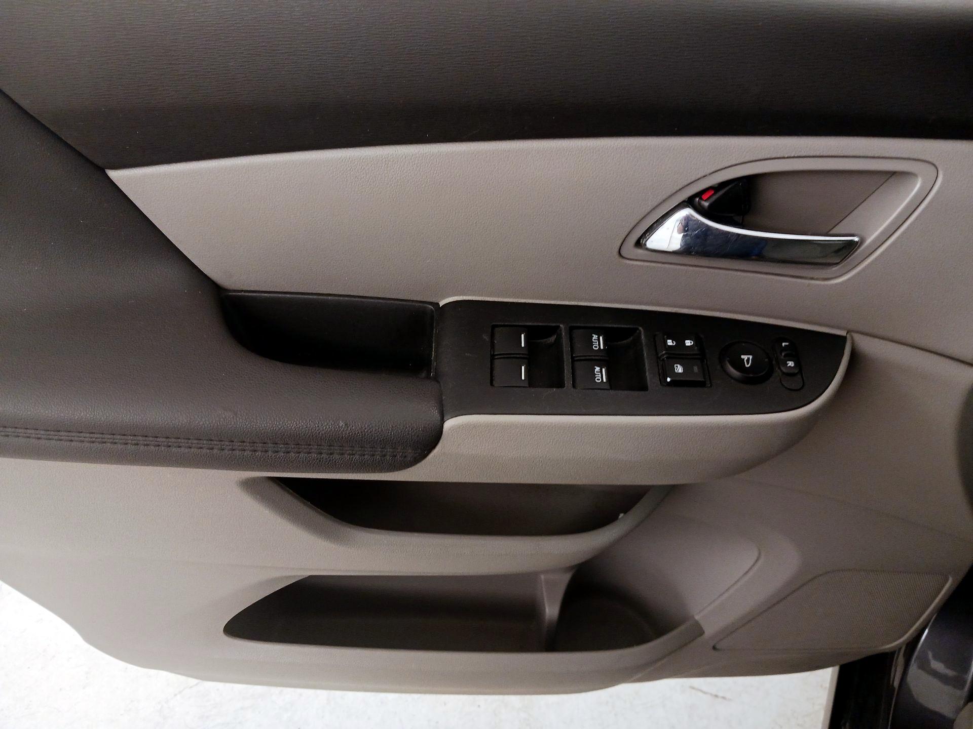 Thumbnail: 2016 Honda Odyssey - 12