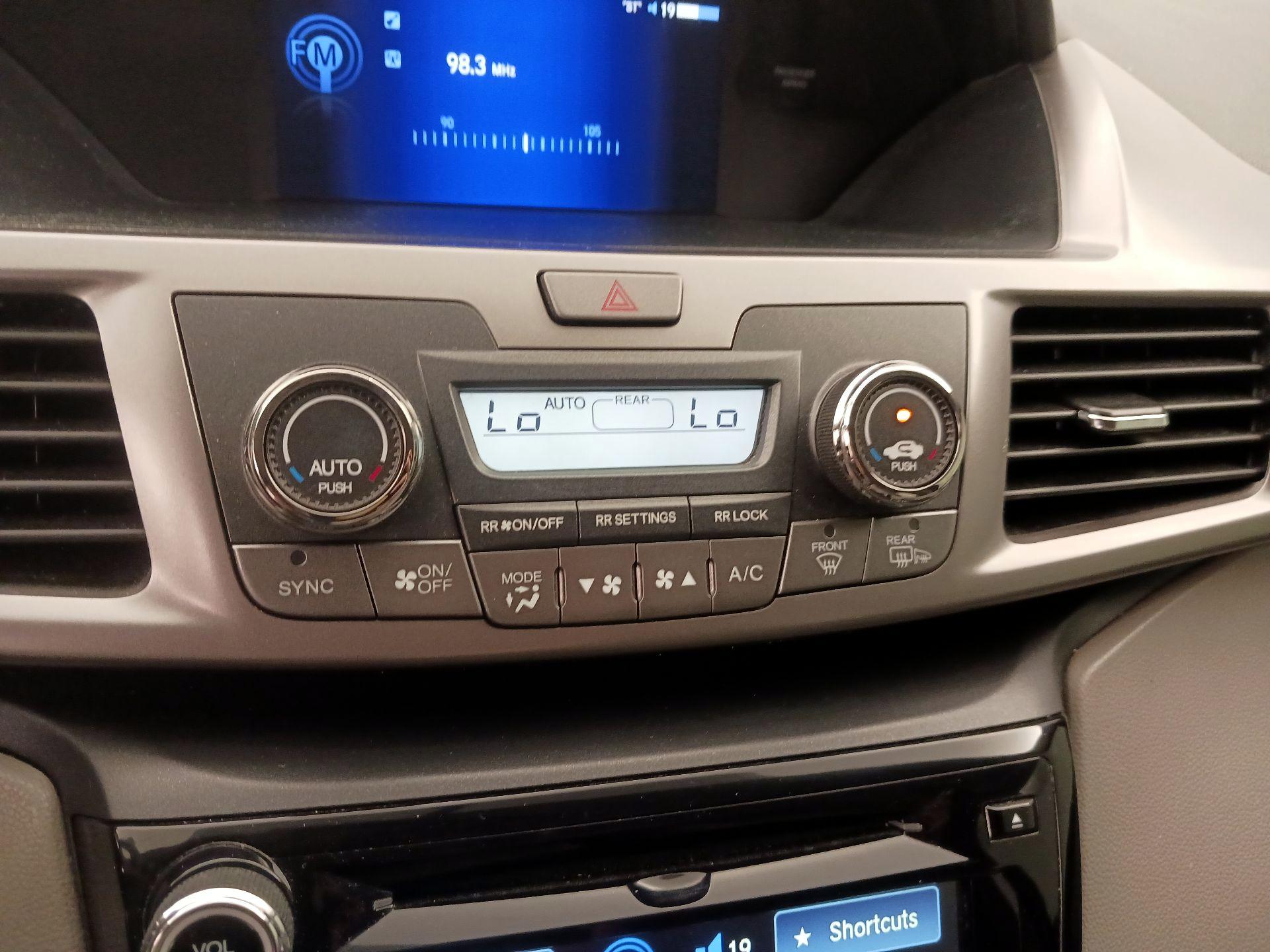 Thumbnail: 2016 Honda Odyssey - 16