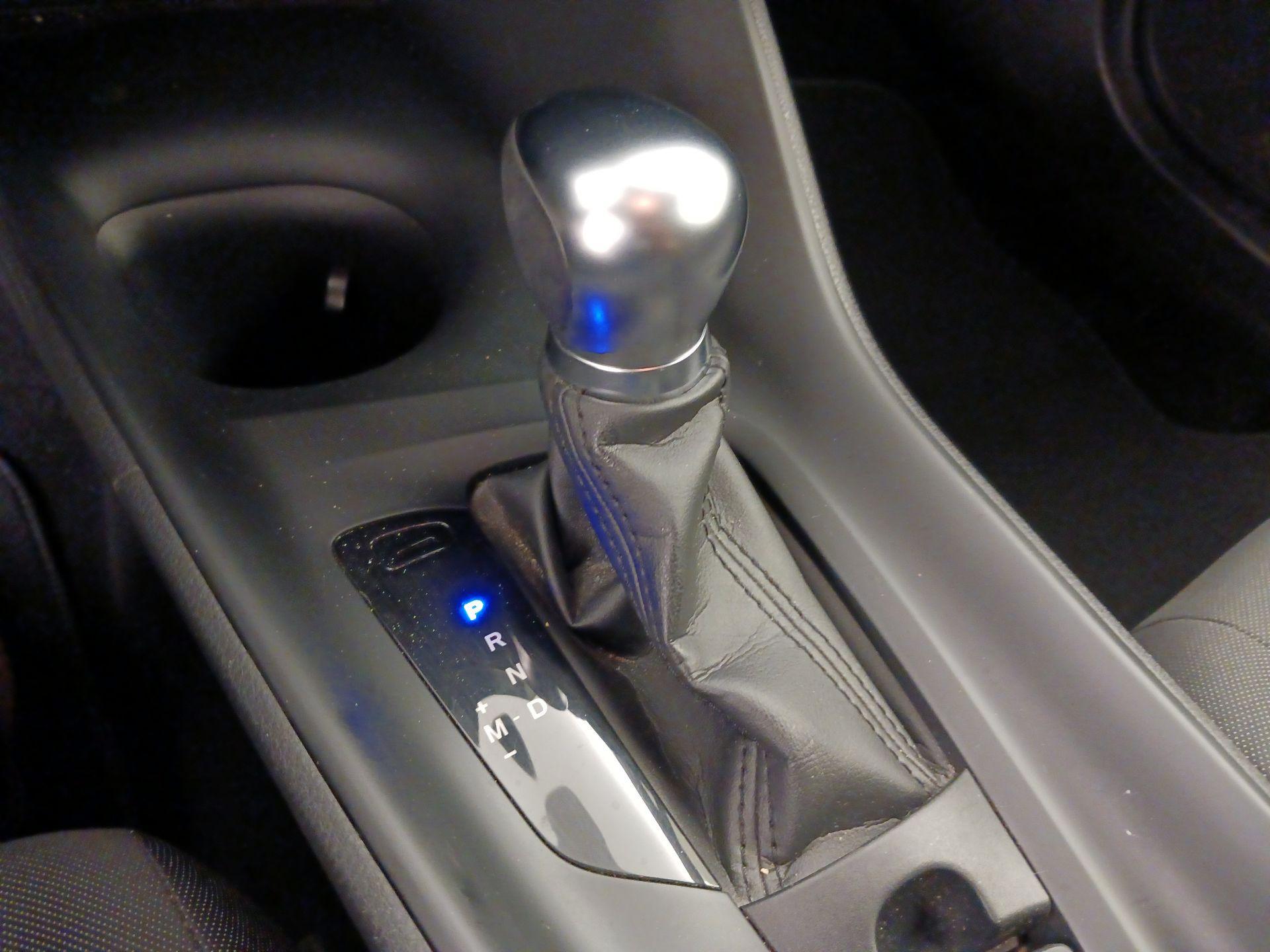 Thumbnail: 2021 Toyota C-HR - 18