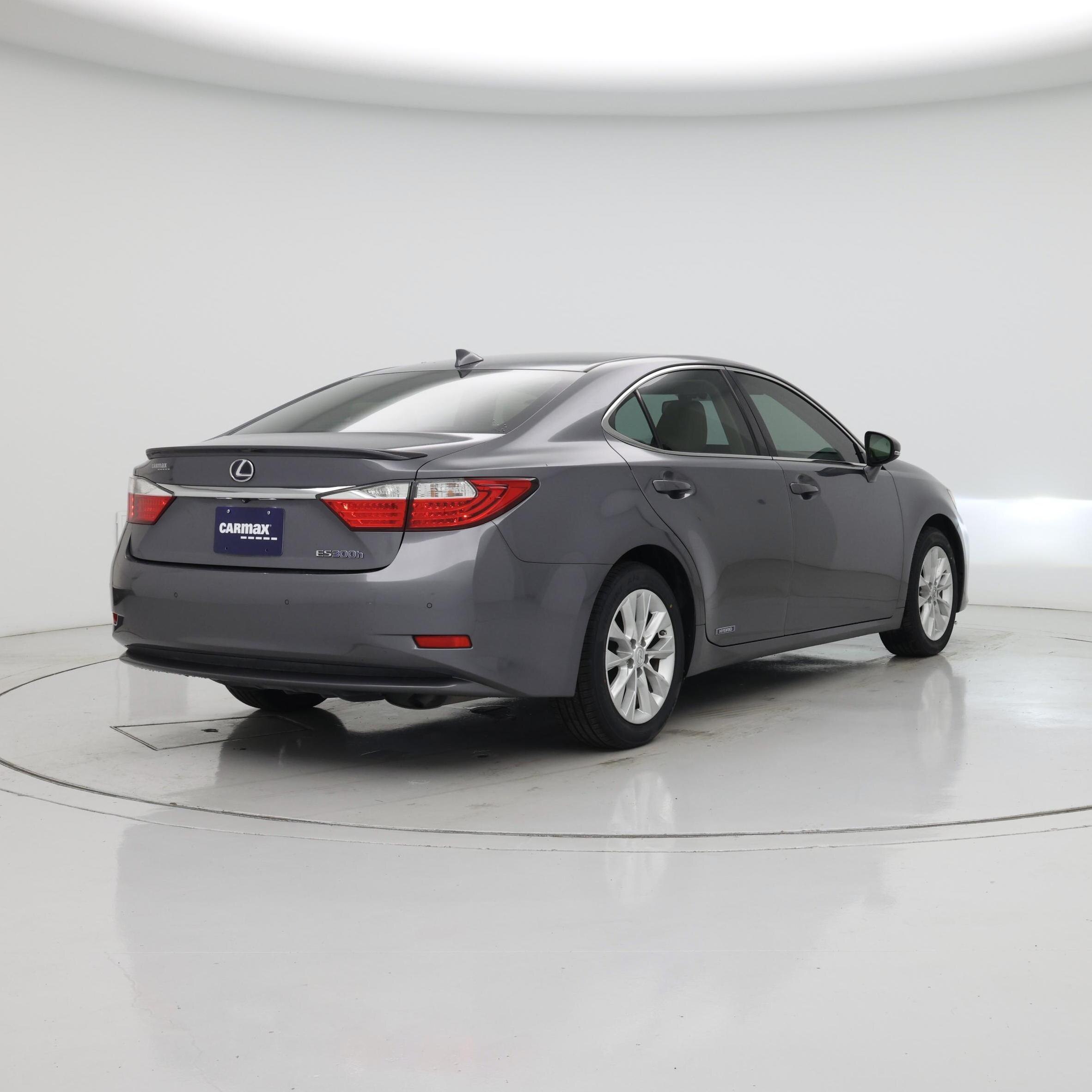Thumbnail: 2015 Lexus ES - 8