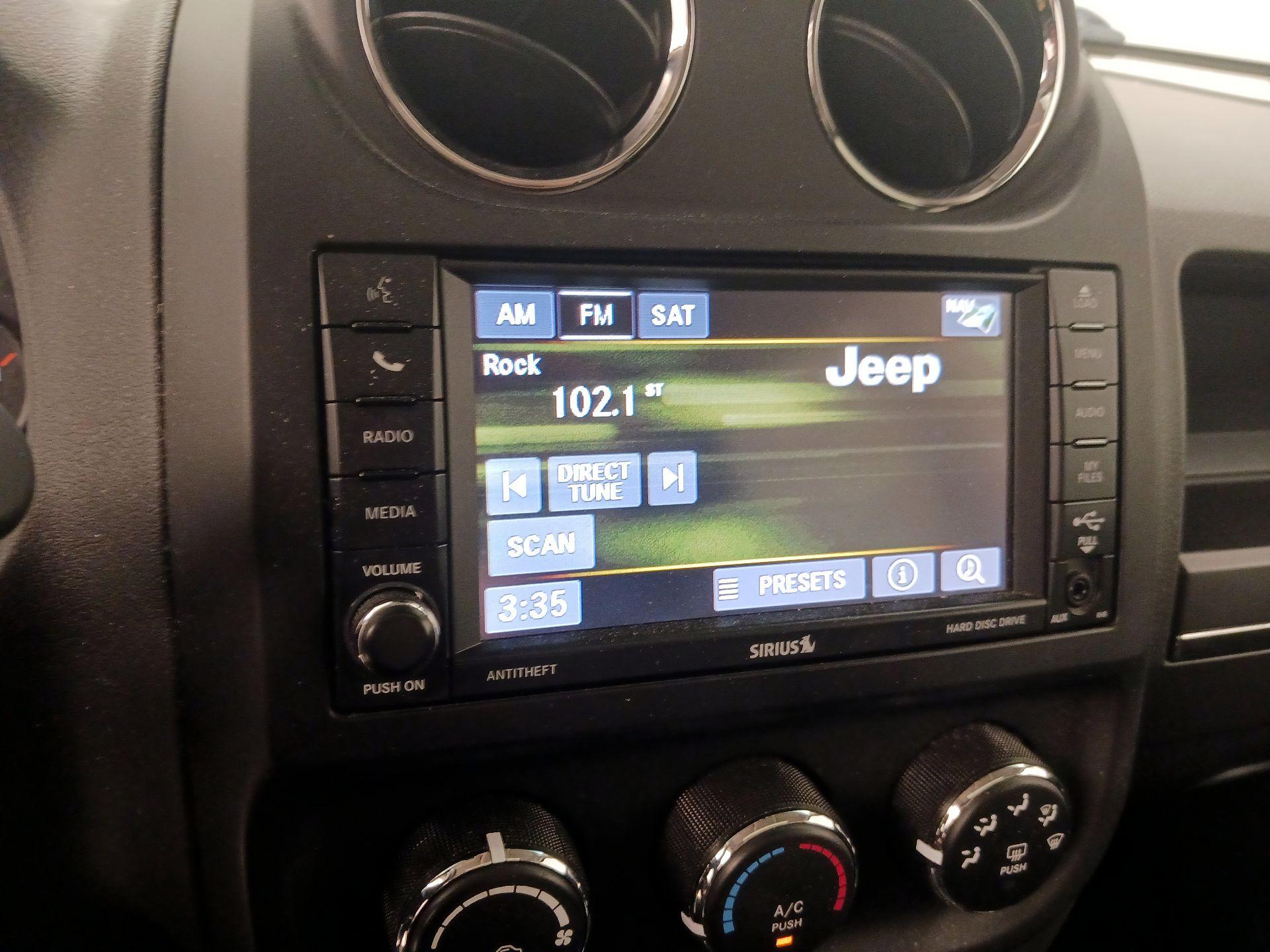 Thumbnail: 2017 Jeep Patriot - 15