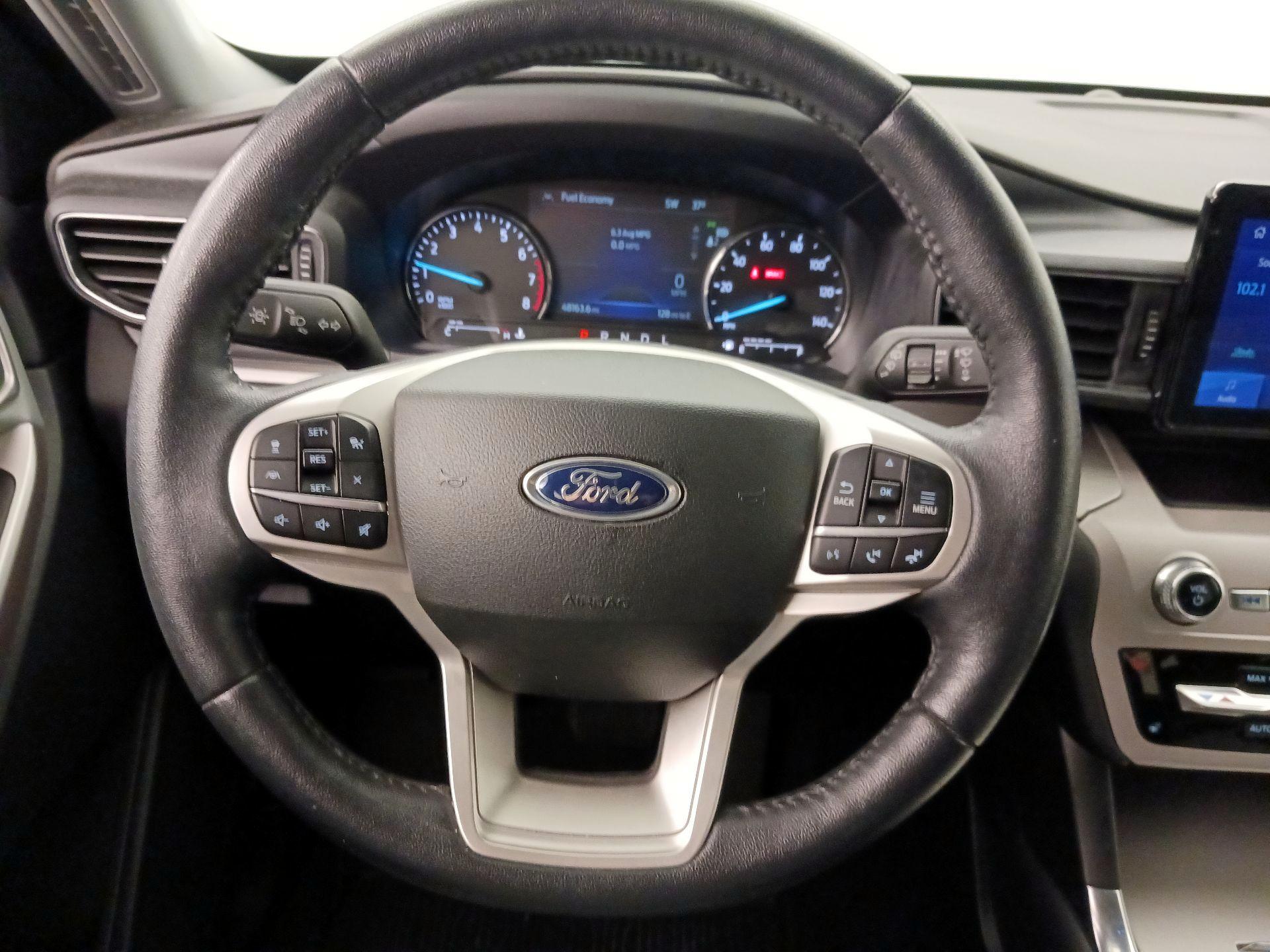 Thumbnail: 2023 Ford Explorer - 10