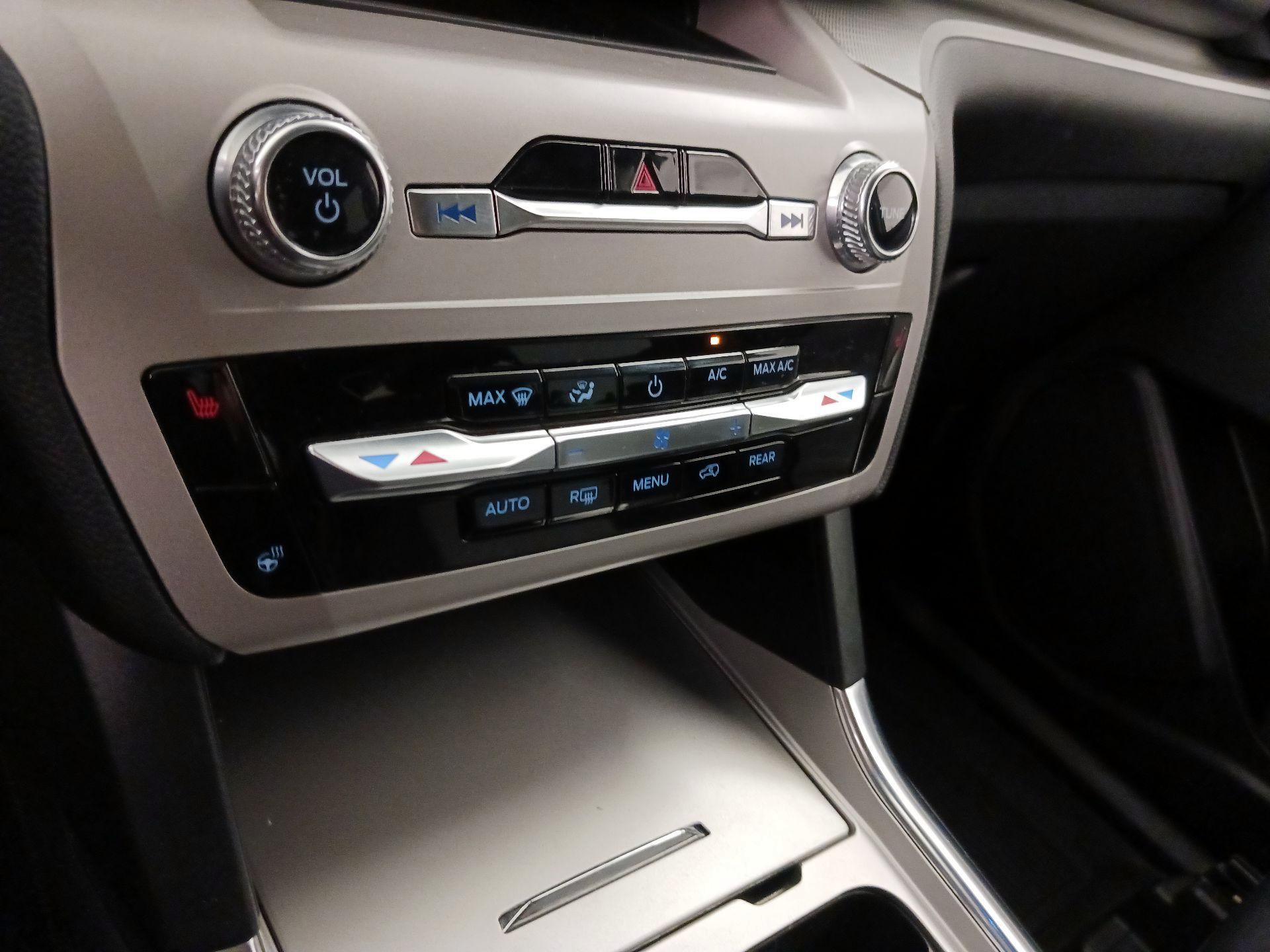 Thumbnail: 2023 Ford Explorer - 17