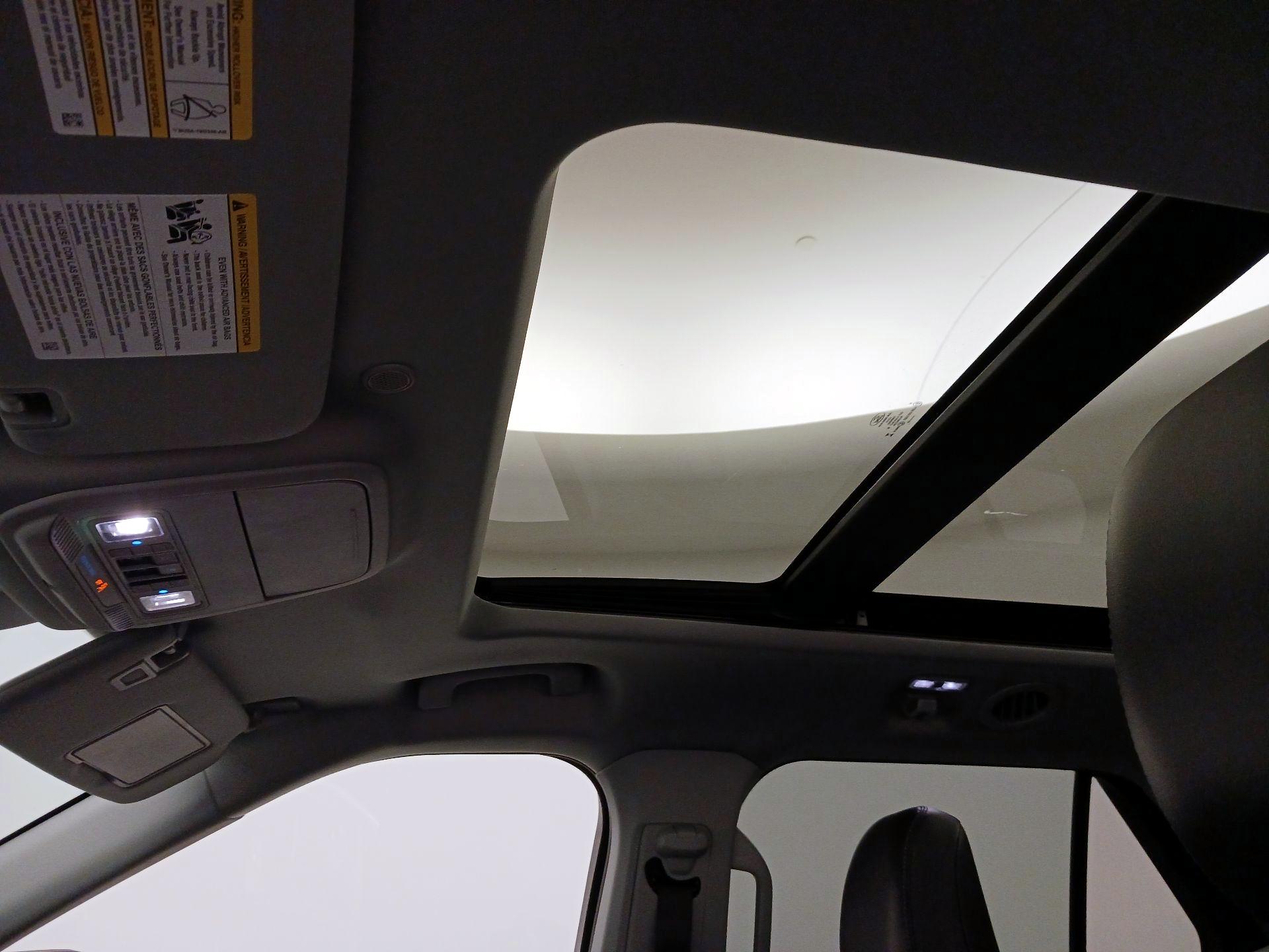 Thumbnail: 2023 Ford Explorer - 20