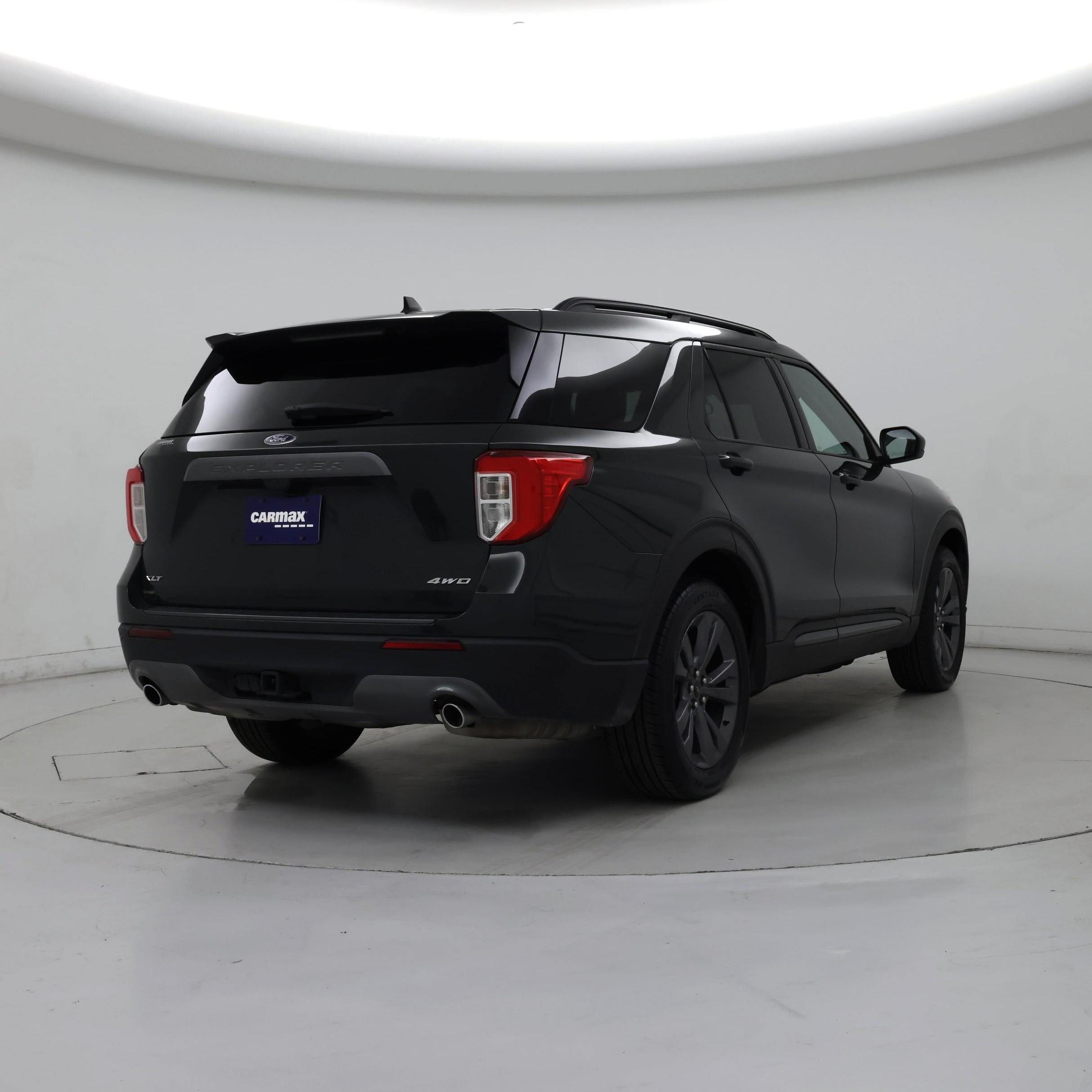 Thumbnail: 2023 Ford Explorer - 8