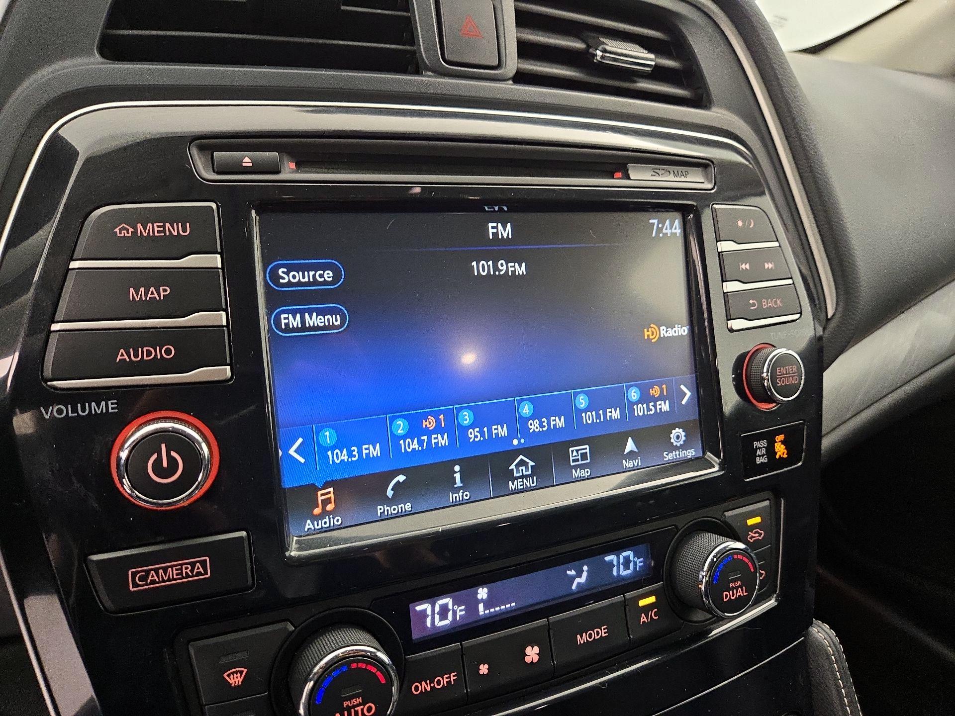 Thumbnail: 2018 Nissan Maxima - 16