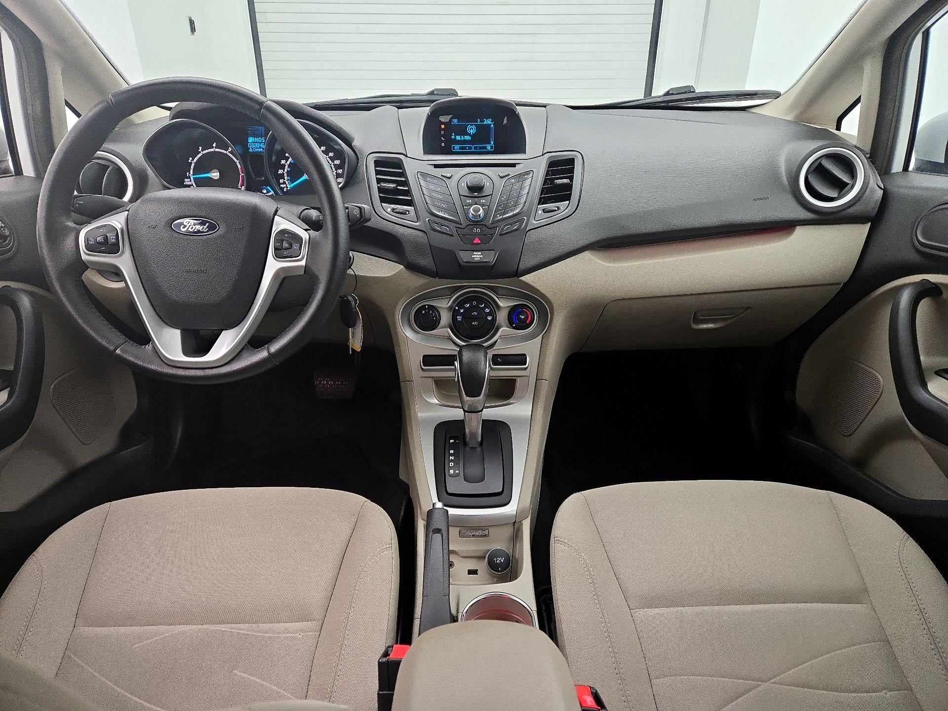 Thumbnail: 2014 Ford Fiesta - 9