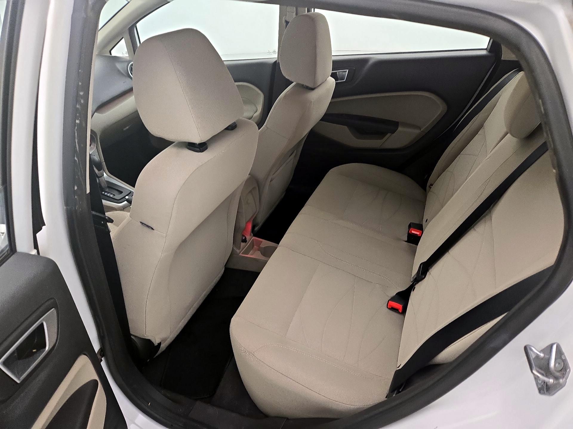 Thumbnail: 2014 Ford Fiesta - 18