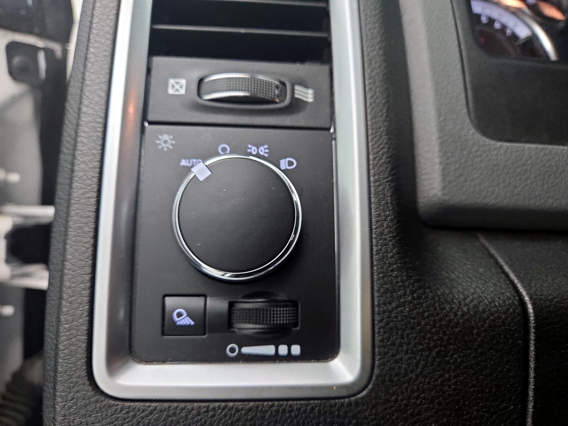 Thumbnail: 2020 RAM 1500 Classic - 13