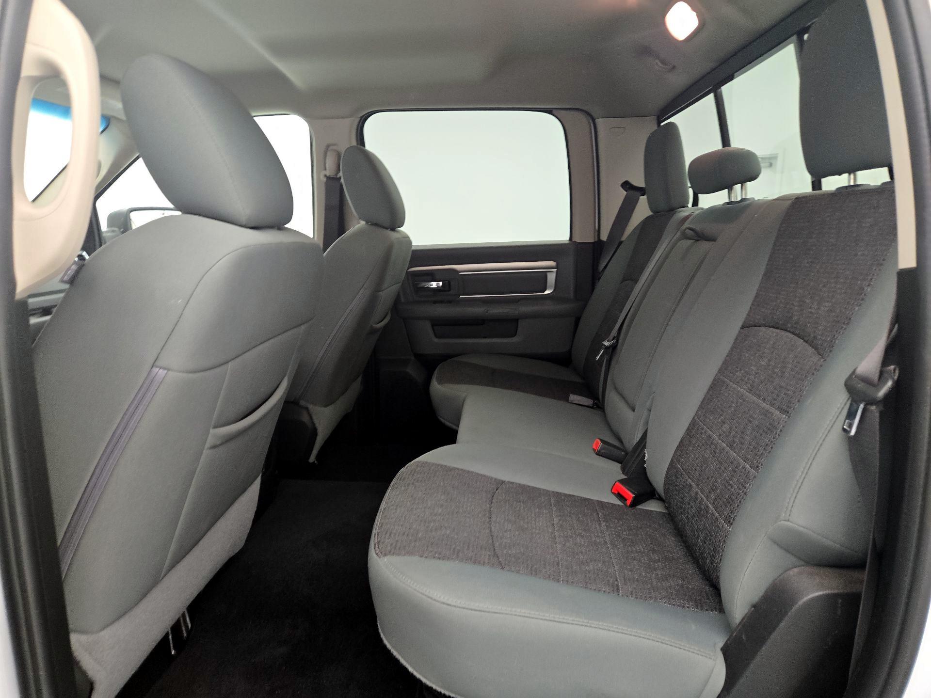 Thumbnail: 2020 RAM 1500 Classic - 20