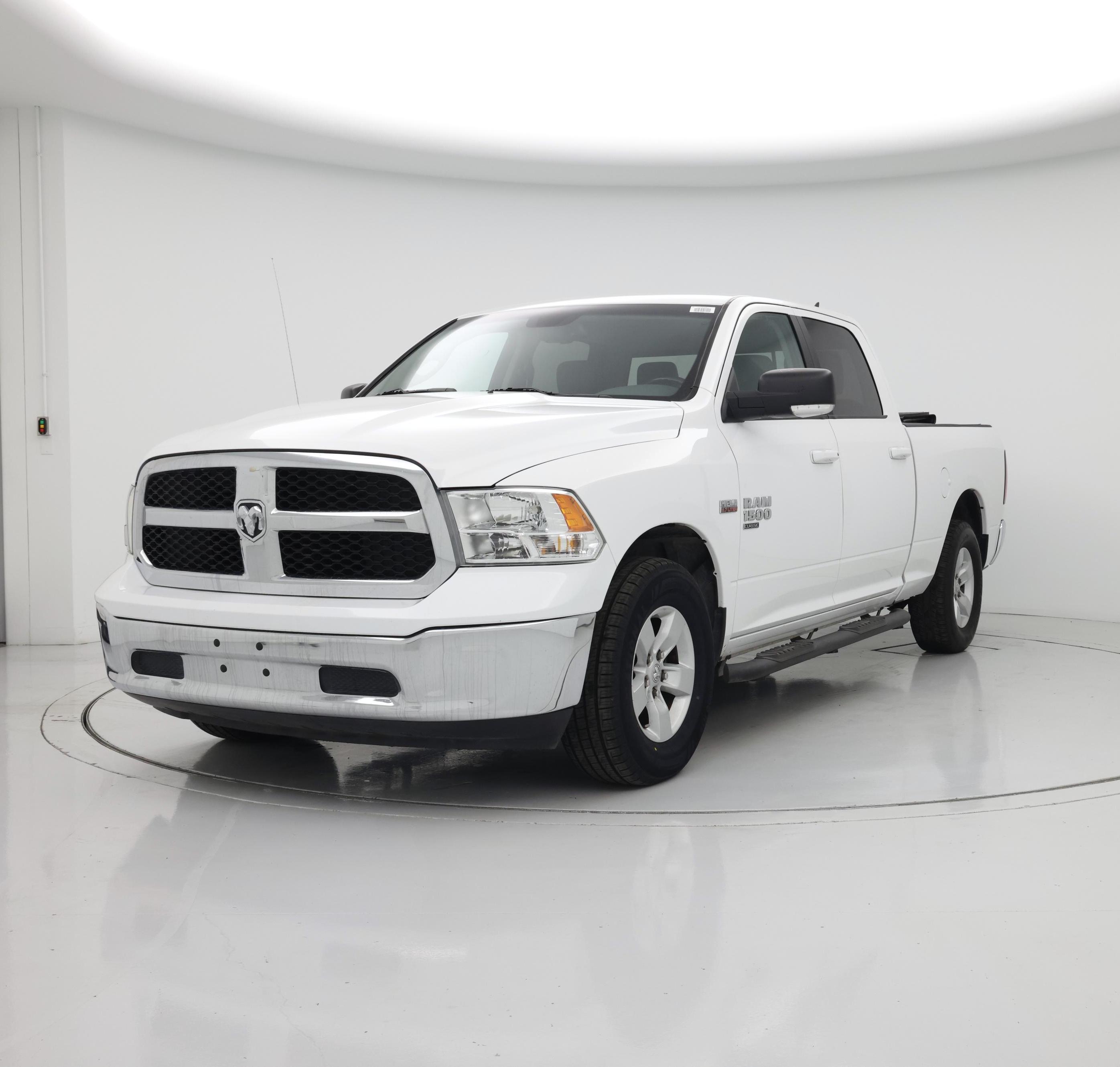 Thumbnail: 2020 RAM 1500 Classic - 4