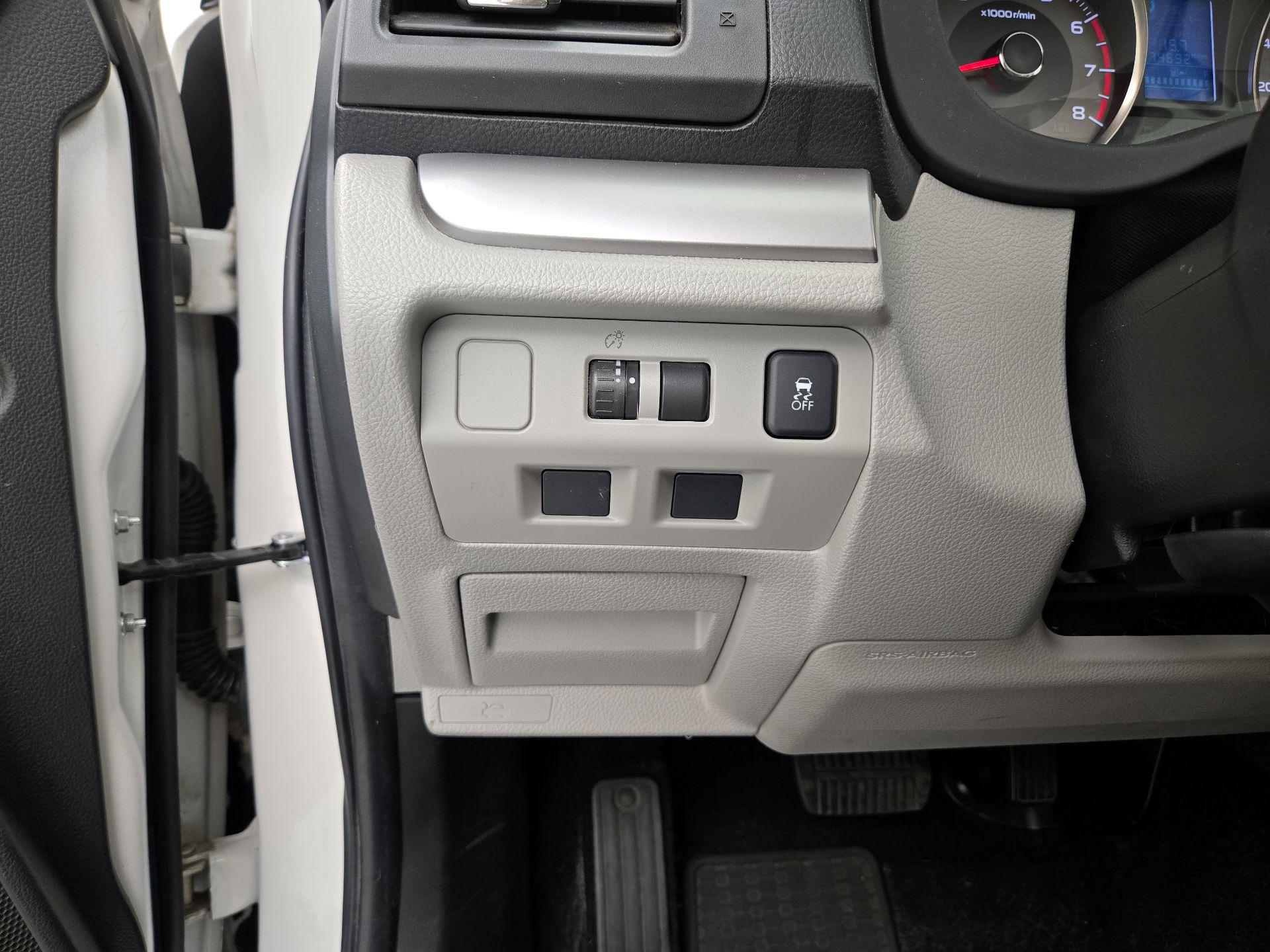 Thumbnail: 2015 Subaru Forester - 13