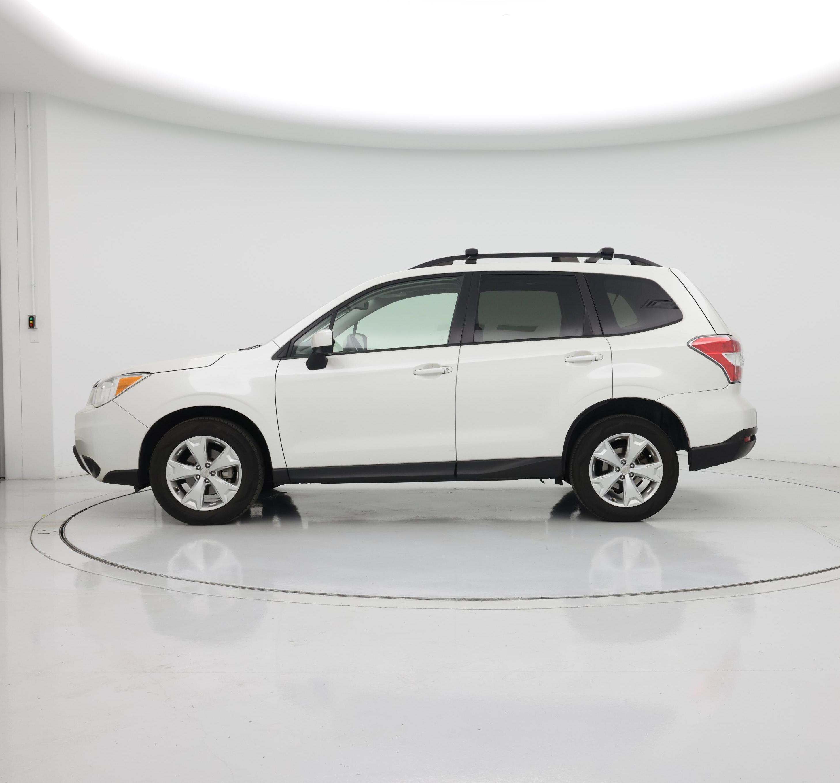 Thumbnail: 2015 Subaru Forester - 3