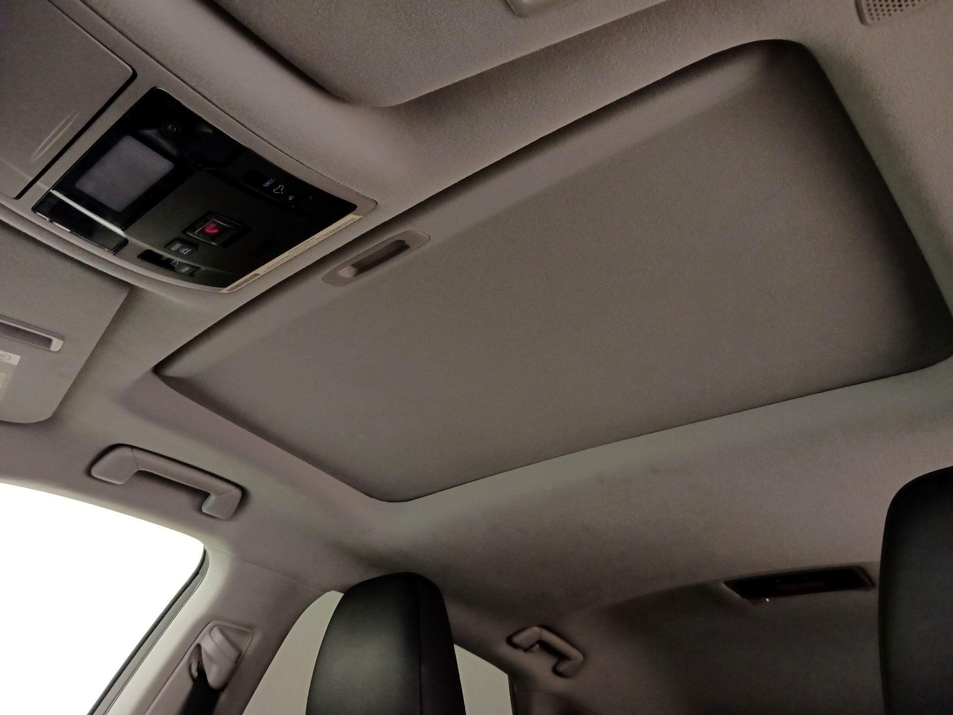 Thumbnail: 2020 Lexus RX - 20