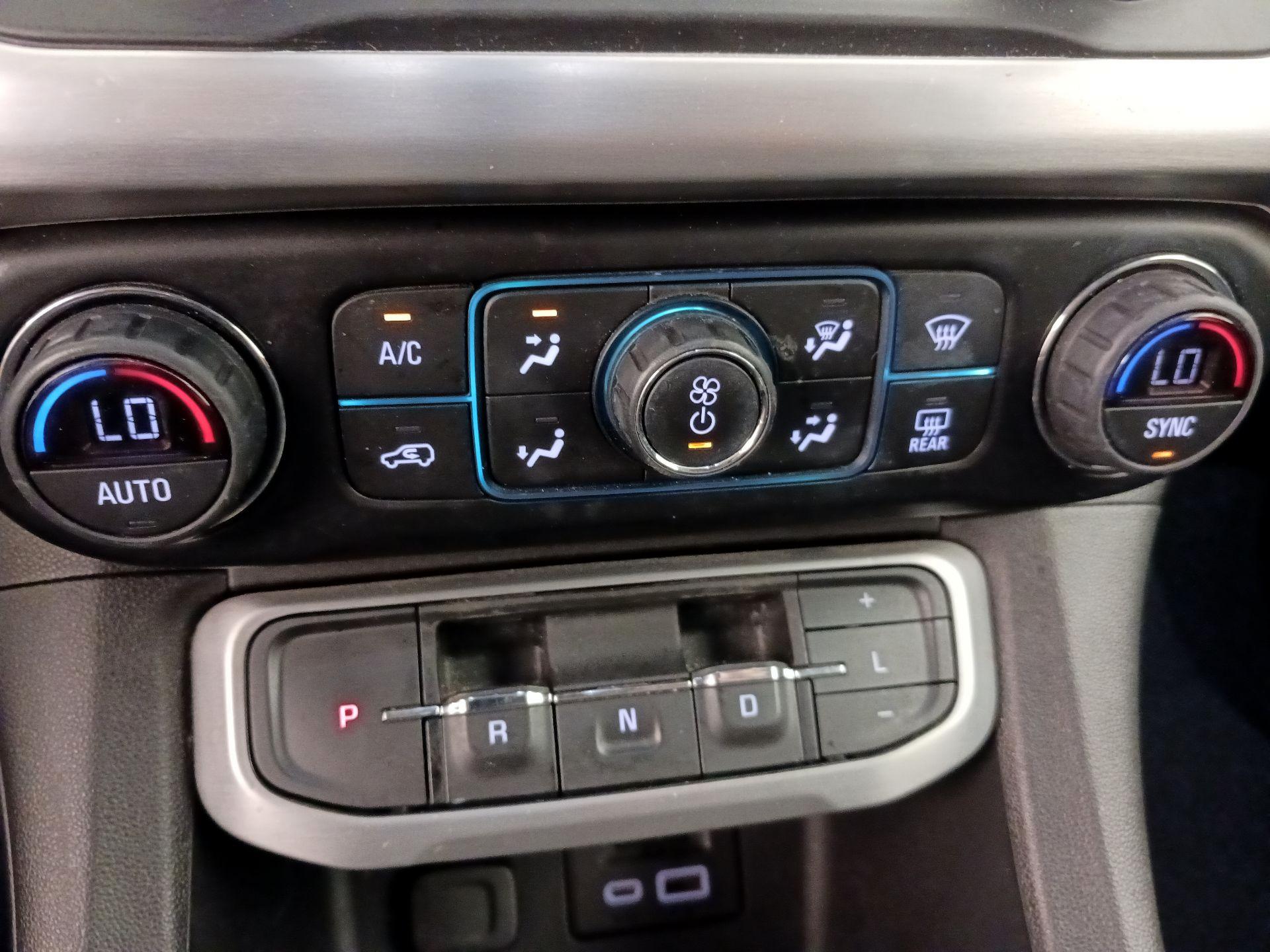 Thumbnail: 2021 GMC Acadia - 16