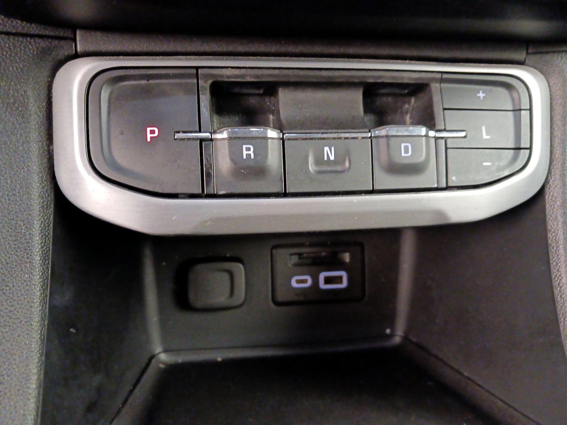 Thumbnail: 2021 GMC Acadia - 17