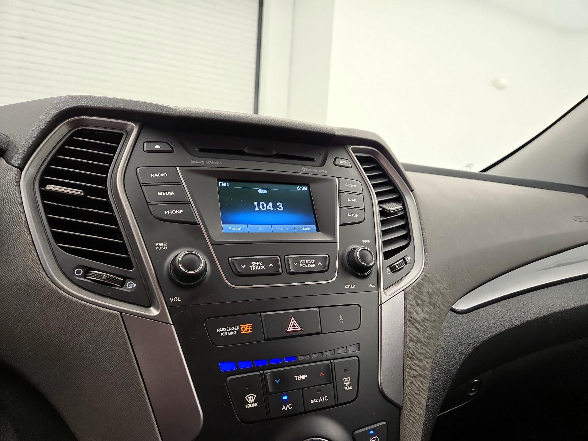 Thumbnail: 2014 Hyundai Santa Fe - 15