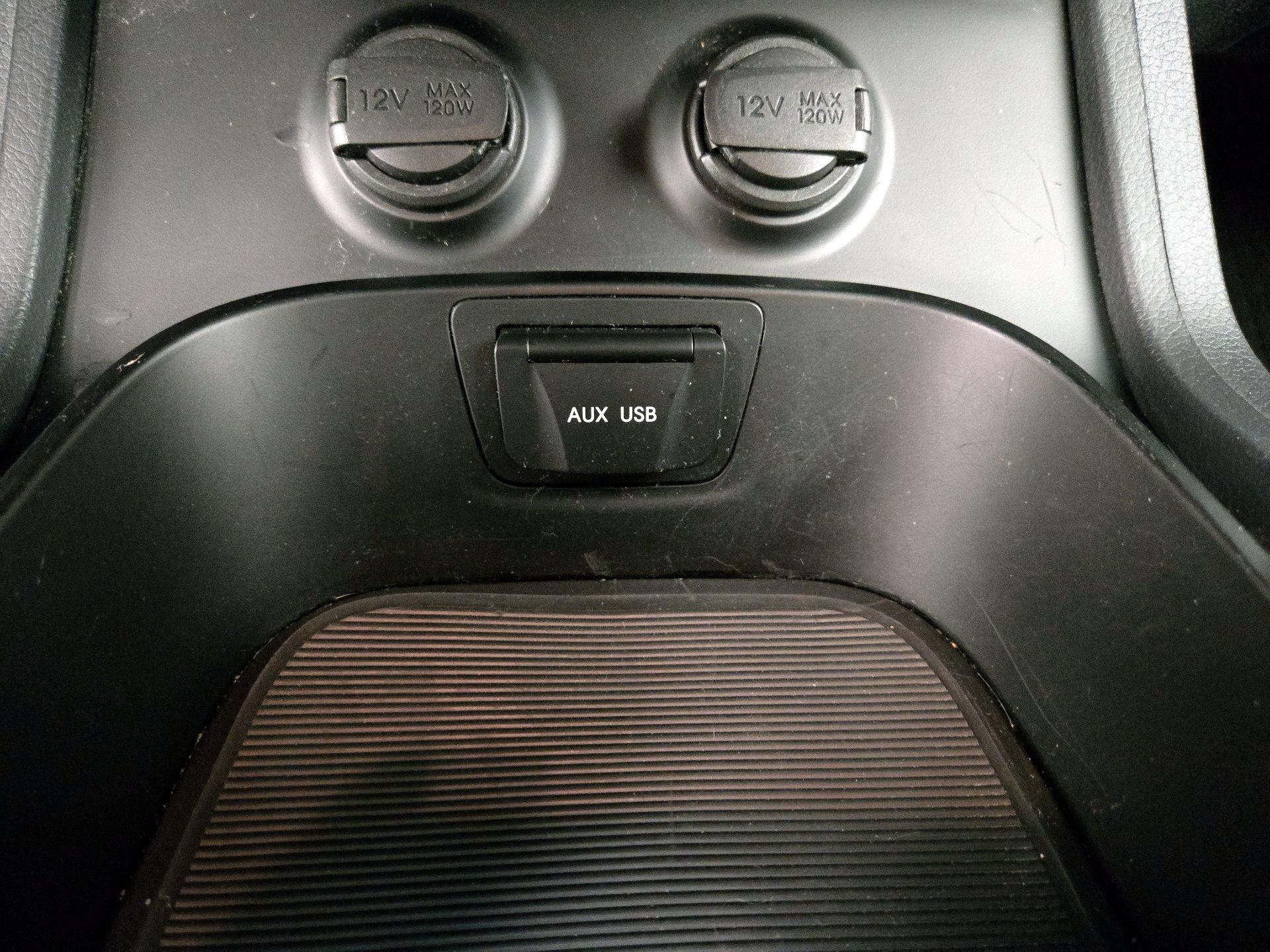 Thumbnail: 2014 Hyundai Santa Fe - 18