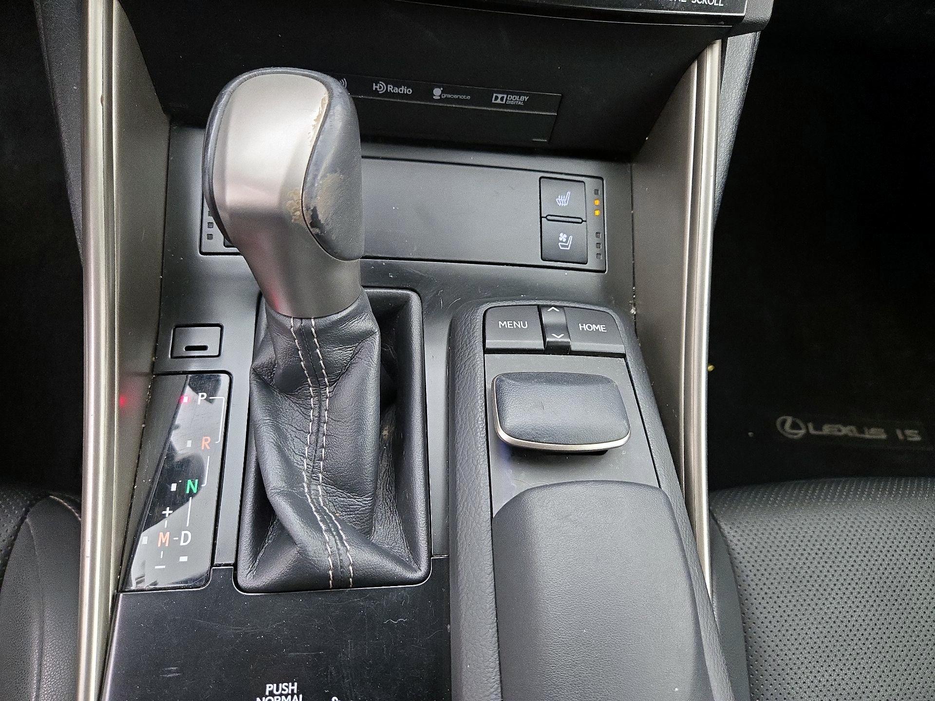 Thumbnail: 2014 Lexus IS - 18