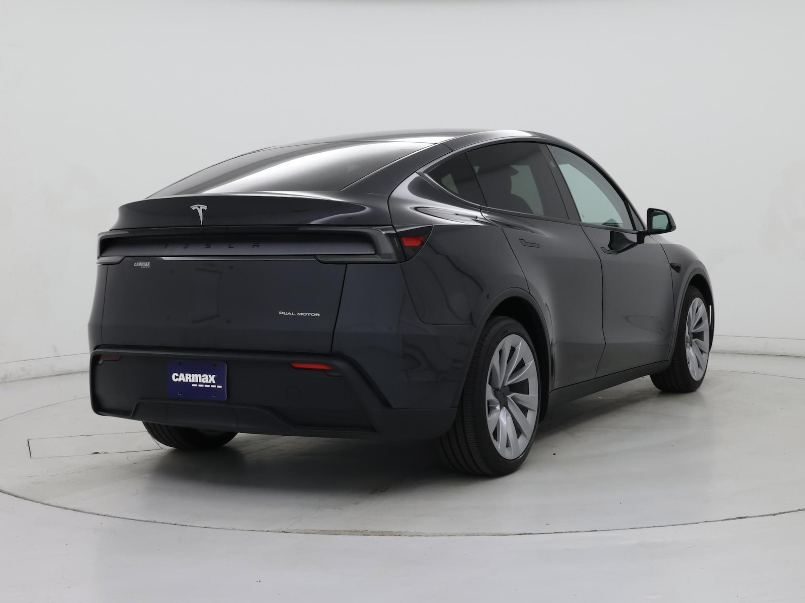 2026 Tesla Model Y Long Range - Photo 9