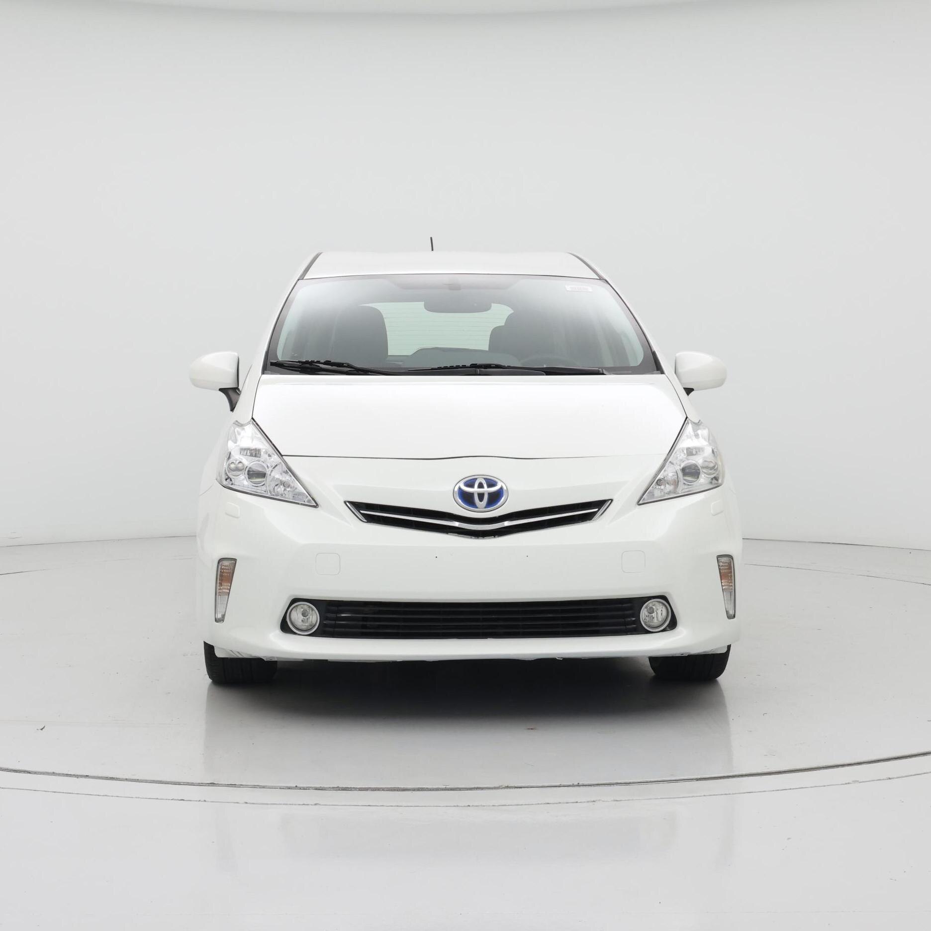 Thumbnail: 2014 Toyota Prius v - 5