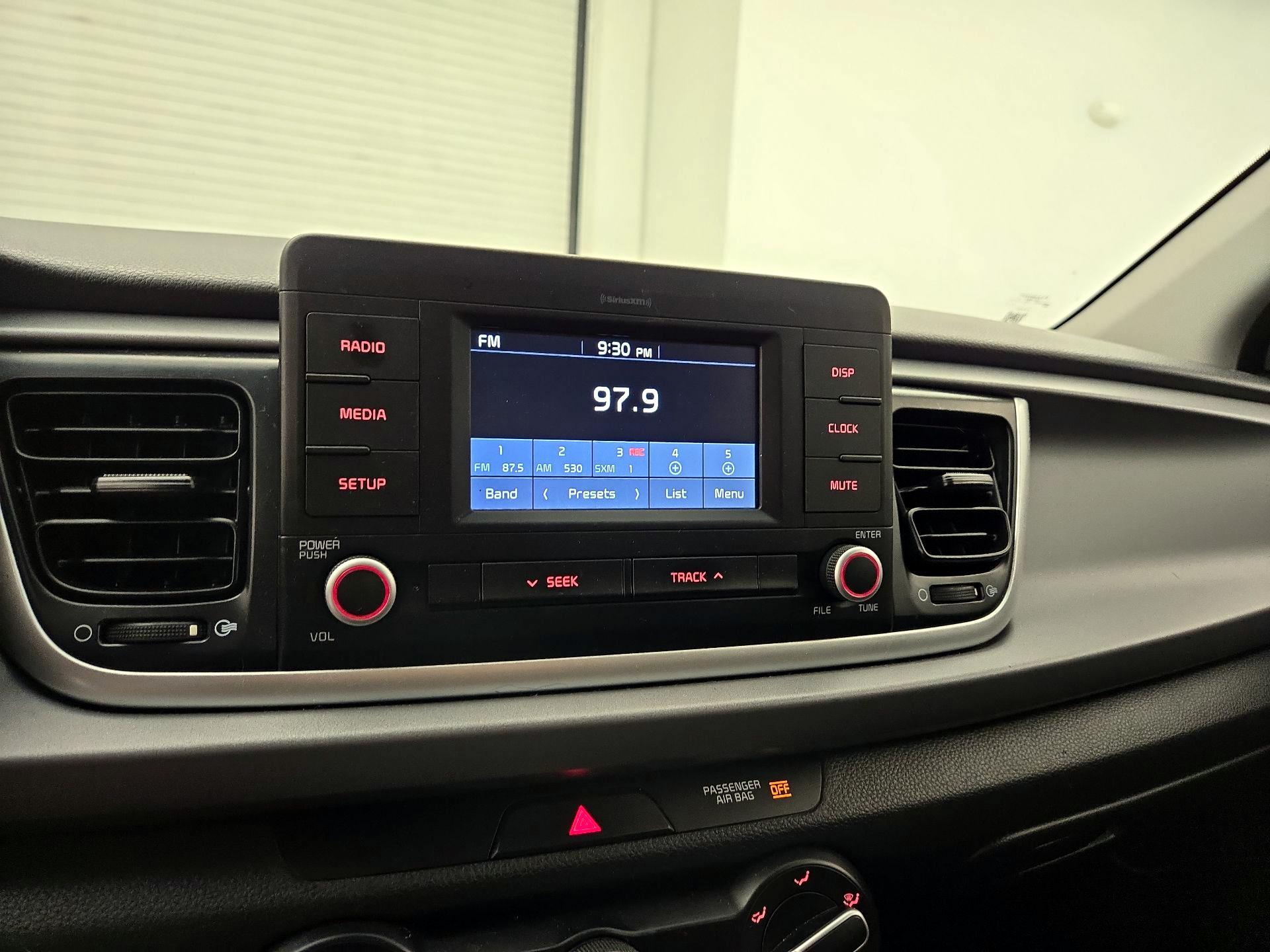 Thumbnail: 2018 Kia Rio5 - 14