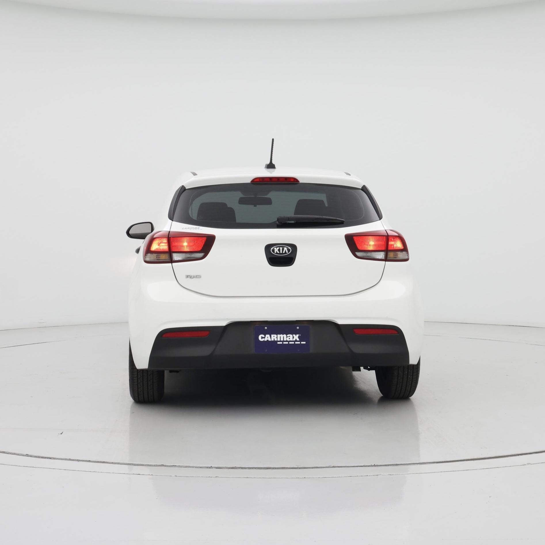 Thumbnail: 2018 Kia Rio5 - 6