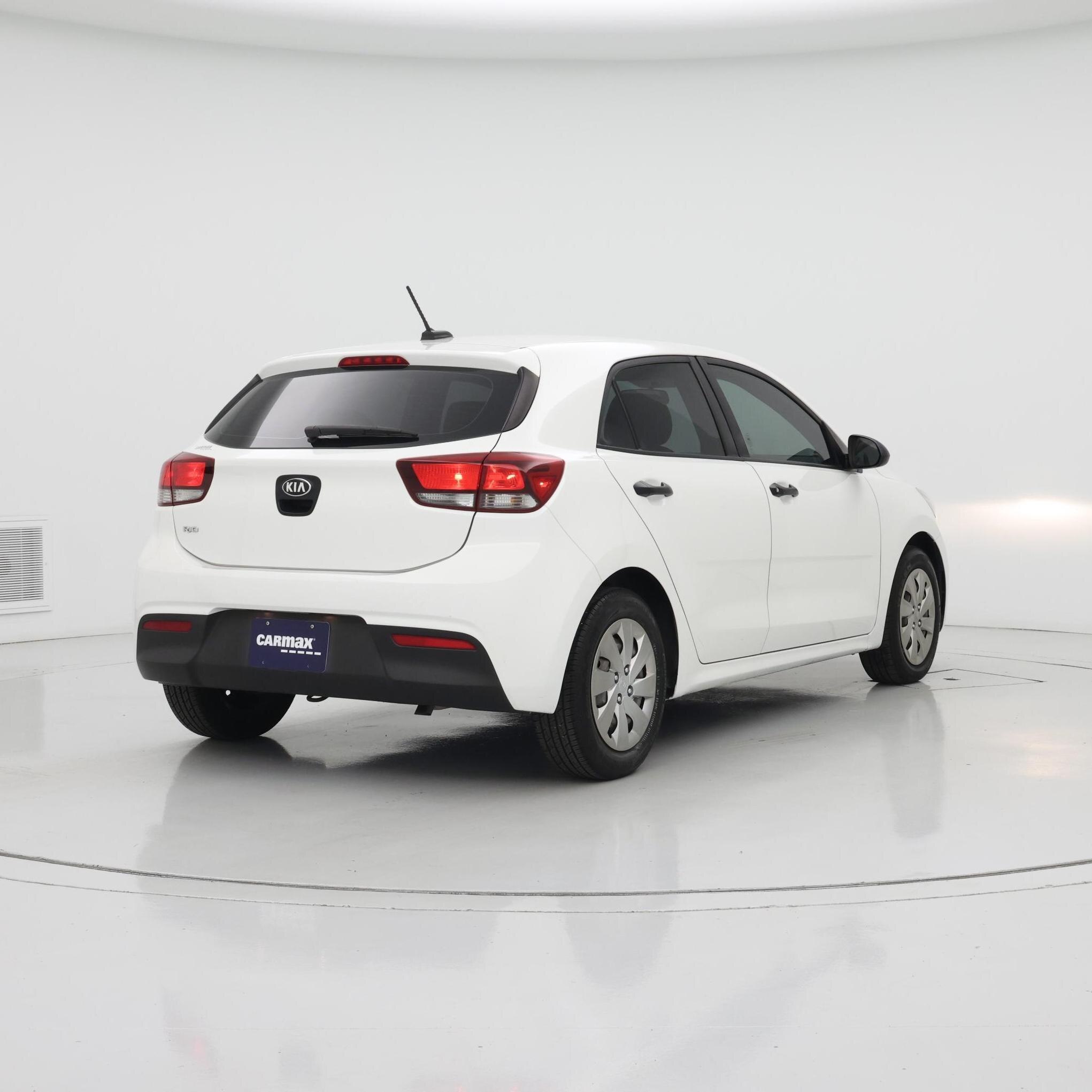 Thumbnail: 2018 Kia Rio5 - 8