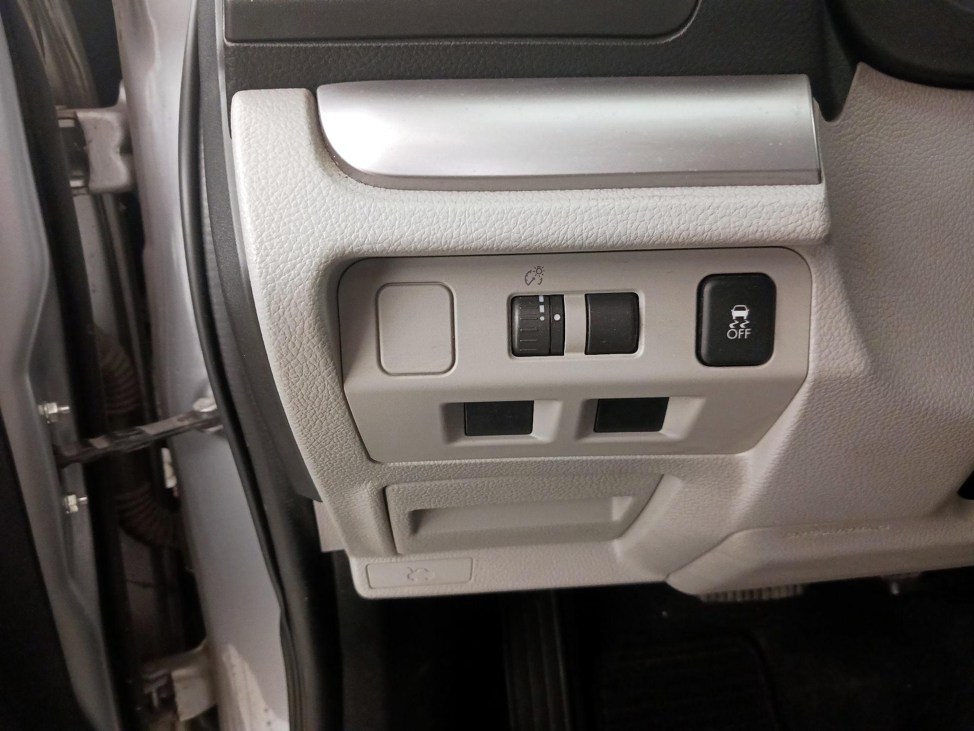 Thumbnail: 2015 Subaru Forester - 13