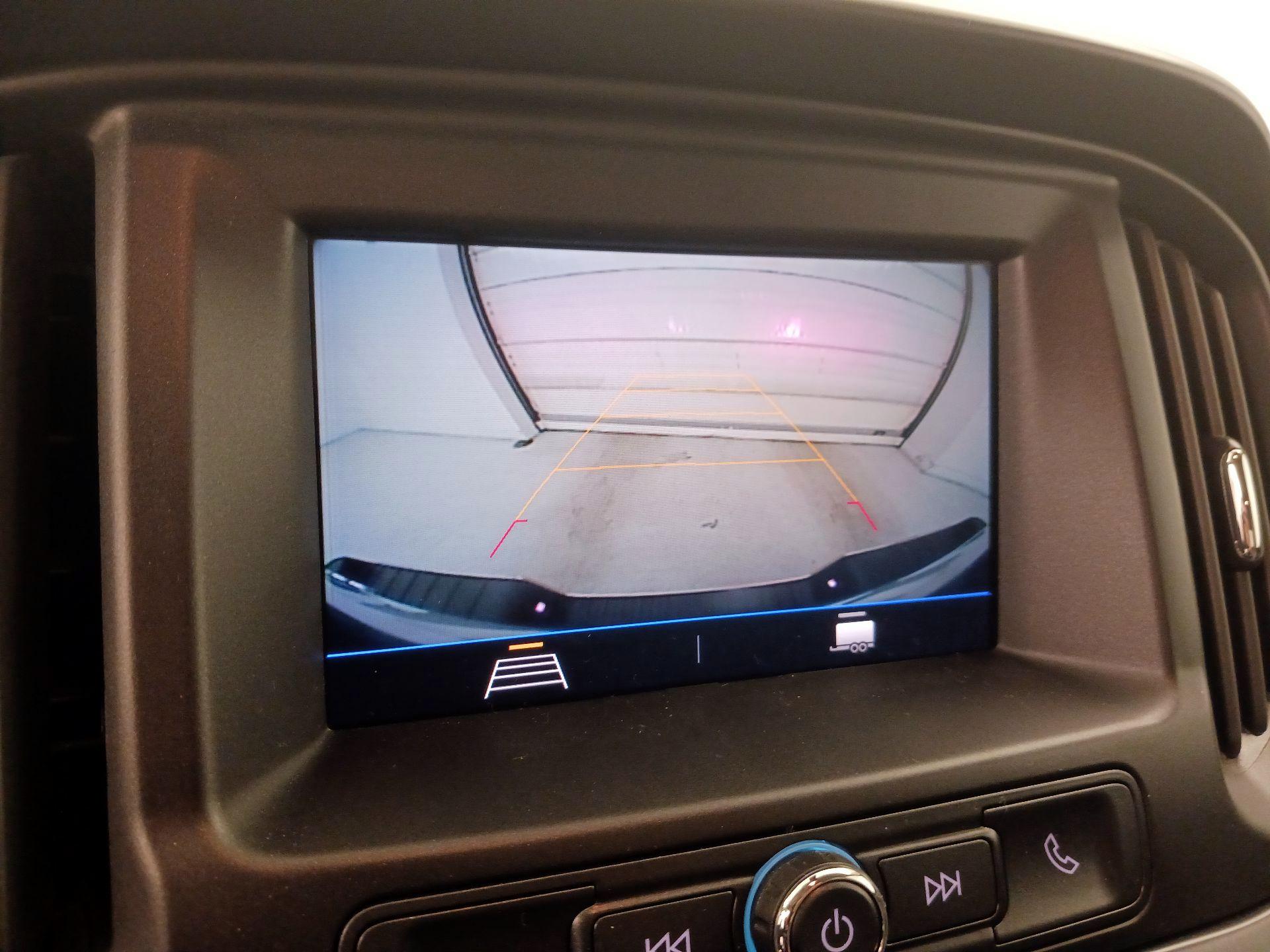 Thumbnail: 2022 Chevrolet Colorado - 15