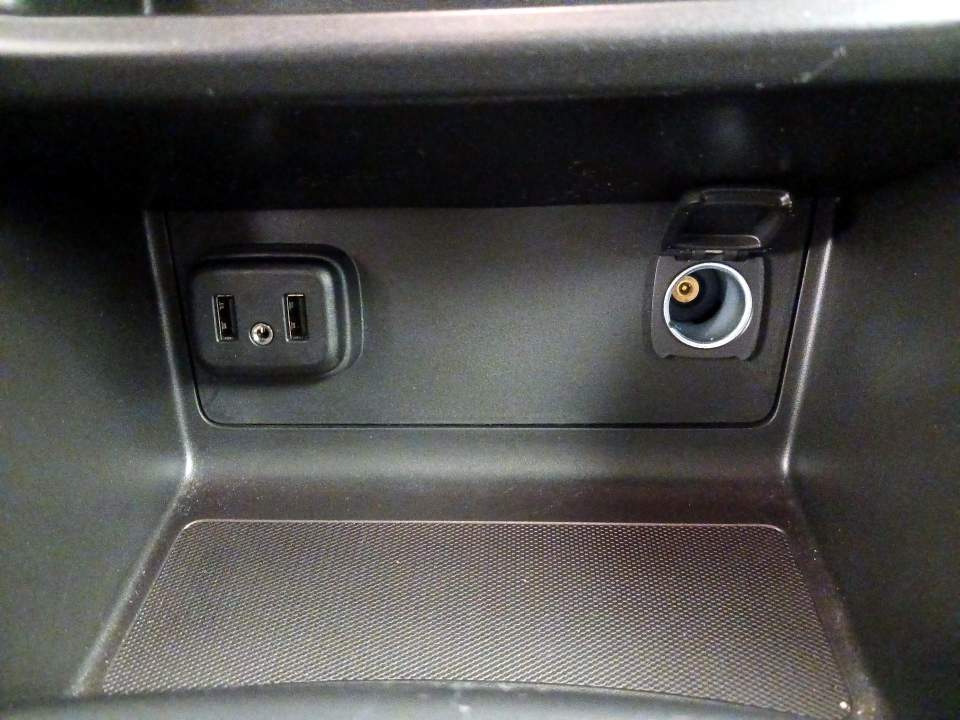 Thumbnail: 2022 Chevrolet Colorado - 19