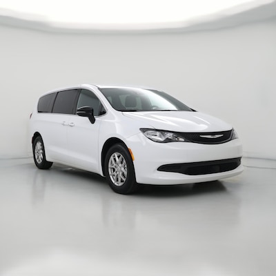 2026 Chrysler Voyager LX