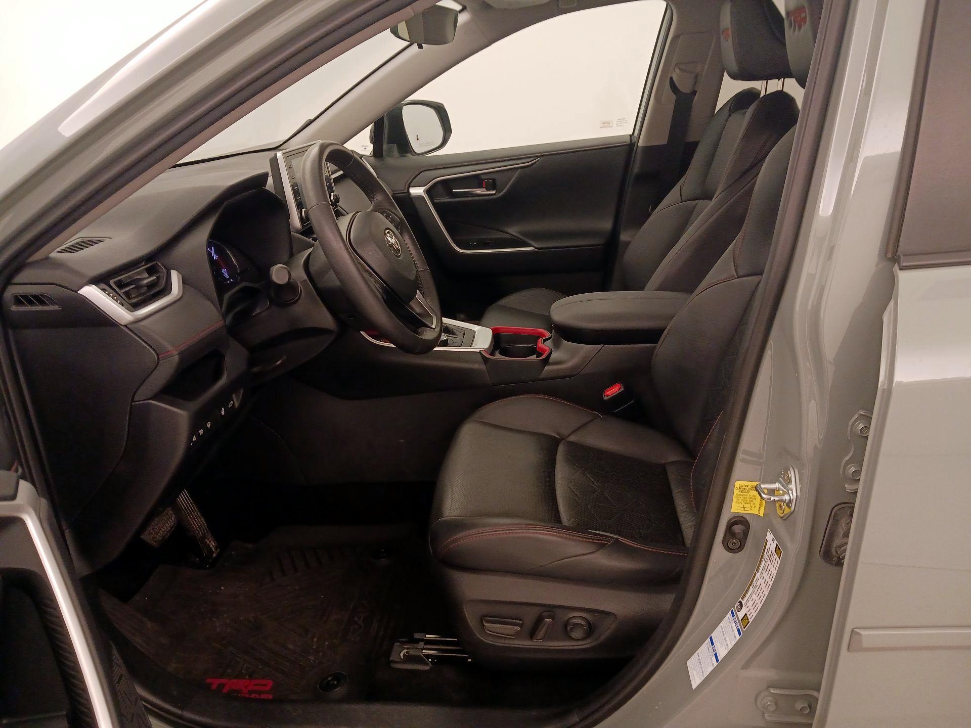 Thumbnail: 2021 Toyota RAV4 - 11