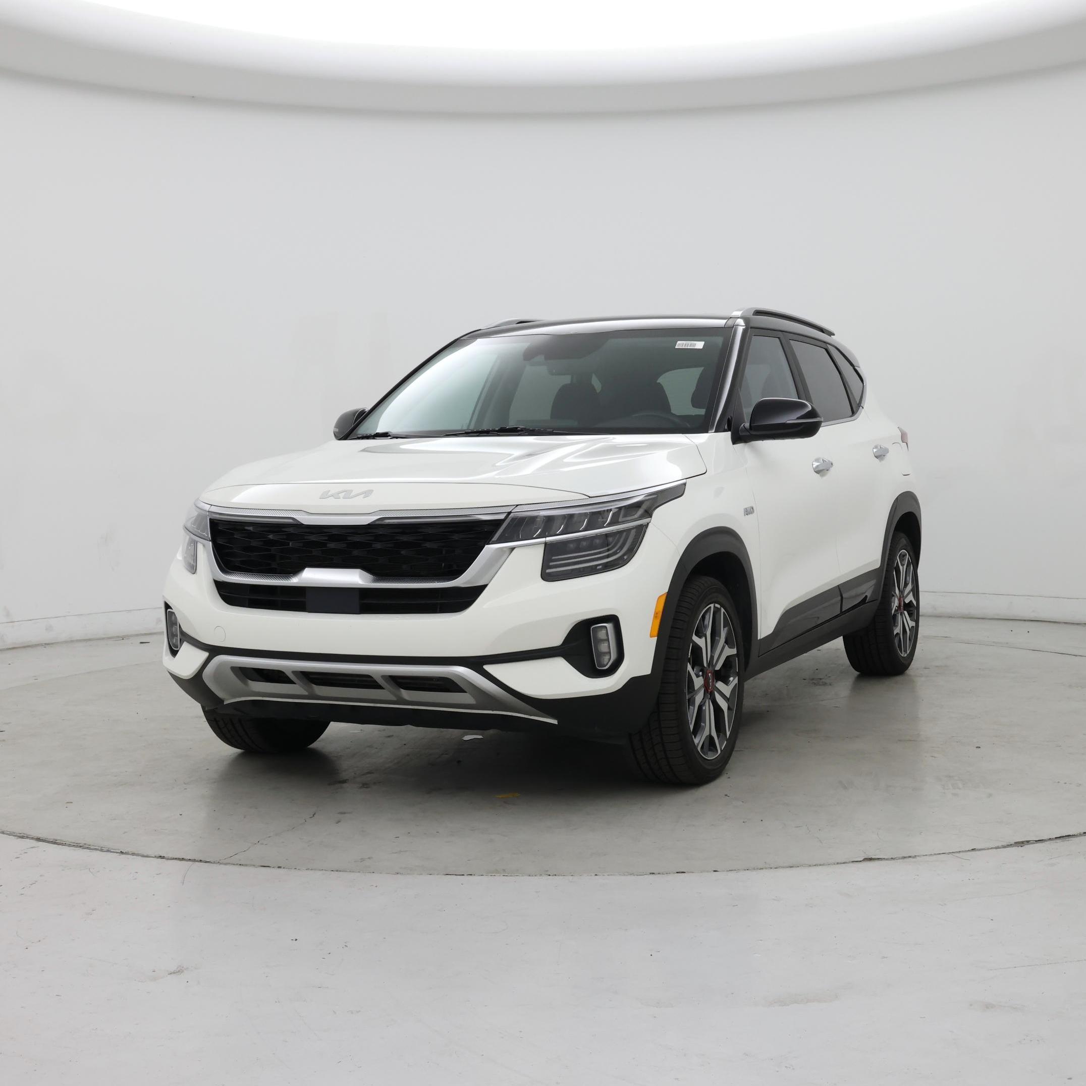 Thumbnail: 2023 Kia Seltos - 4
