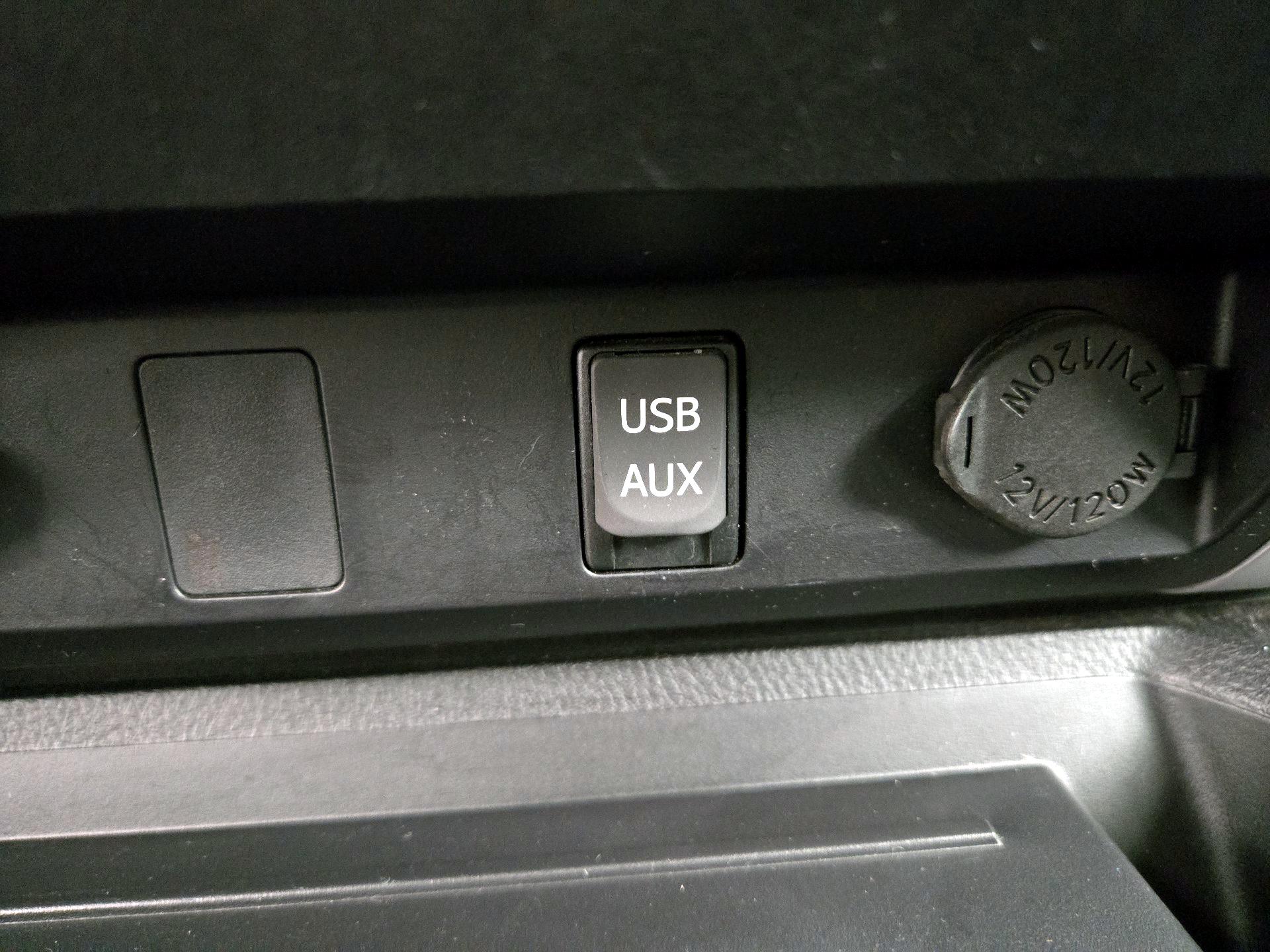 Thumbnail: 2014 Toyota Tundra - 18