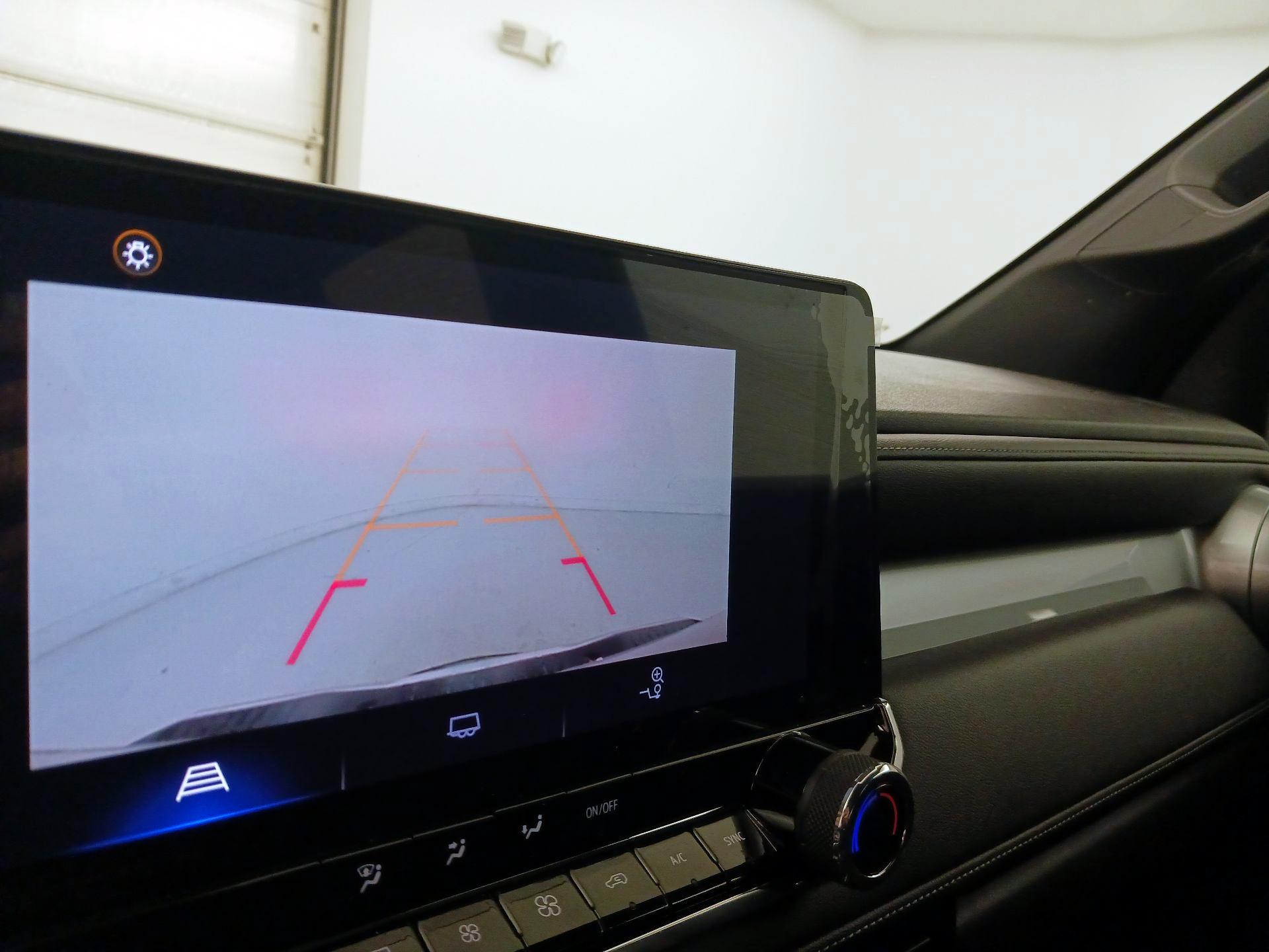 Thumbnail: 2023 Chevrolet Colorado - 14