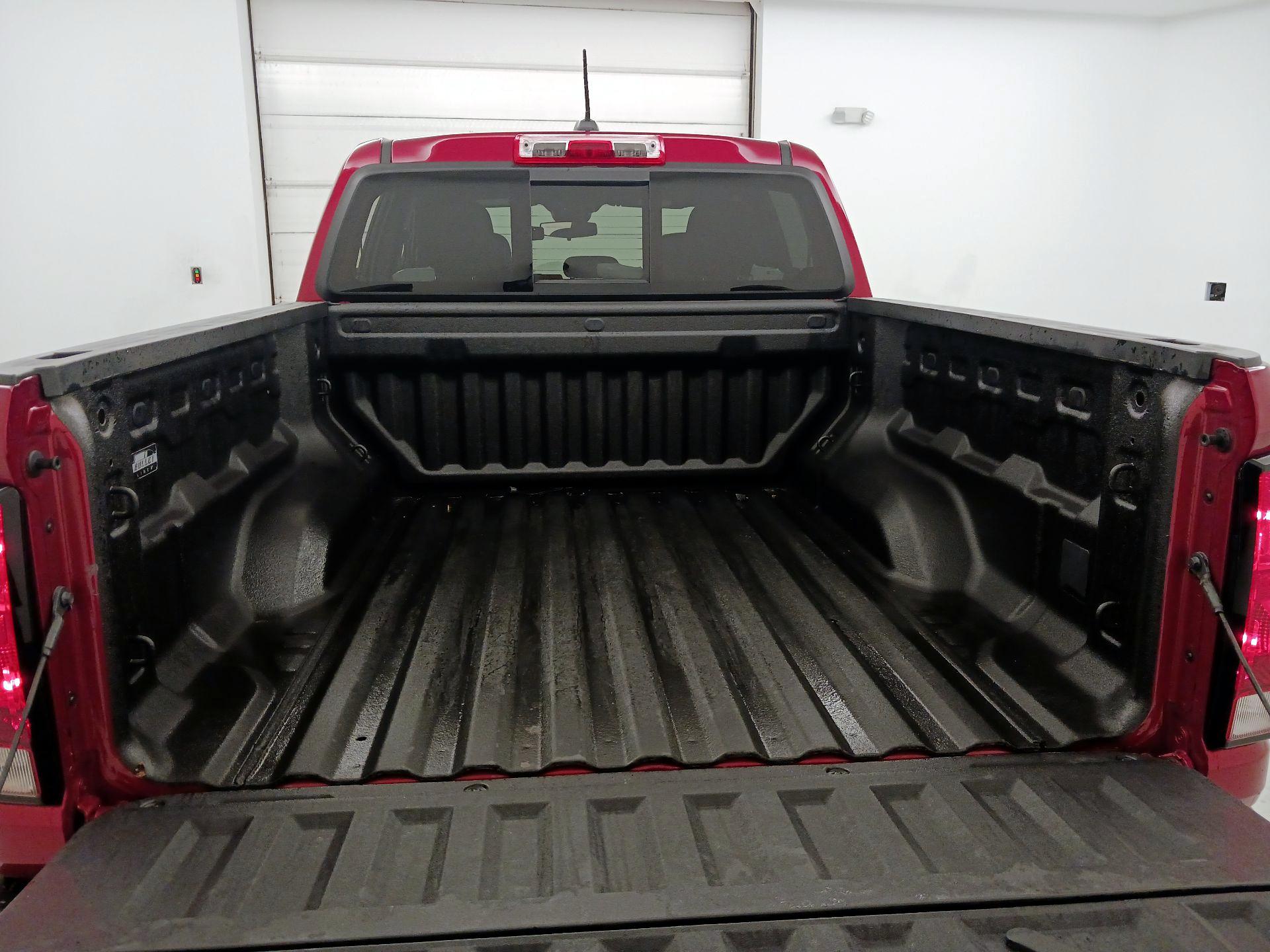 Thumbnail: 2023 Chevrolet Colorado - 20