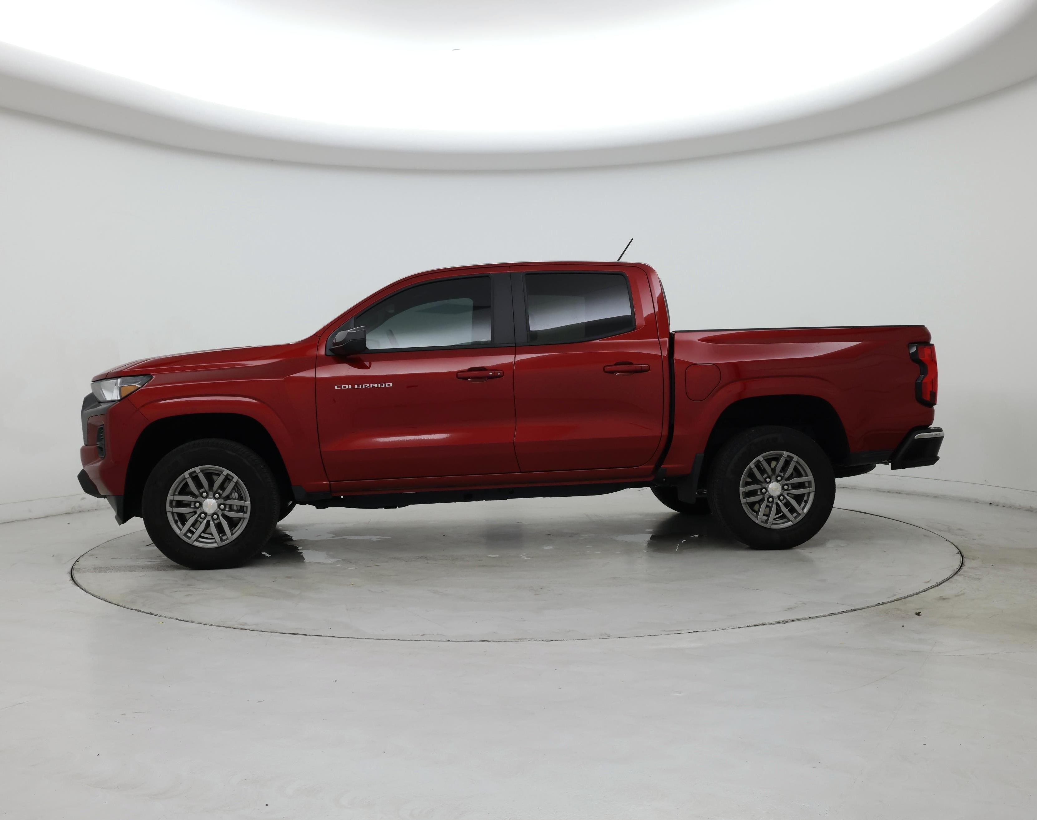 Thumbnail: 2023 Chevrolet Colorado - 3