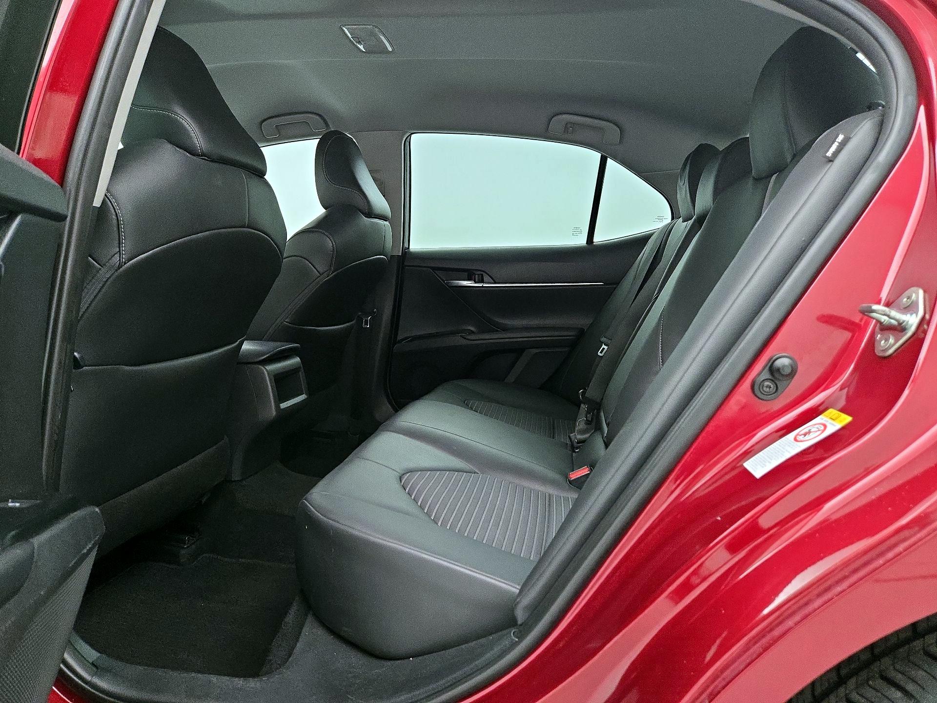 Thumbnail: 2018 Toyota Camry - 19