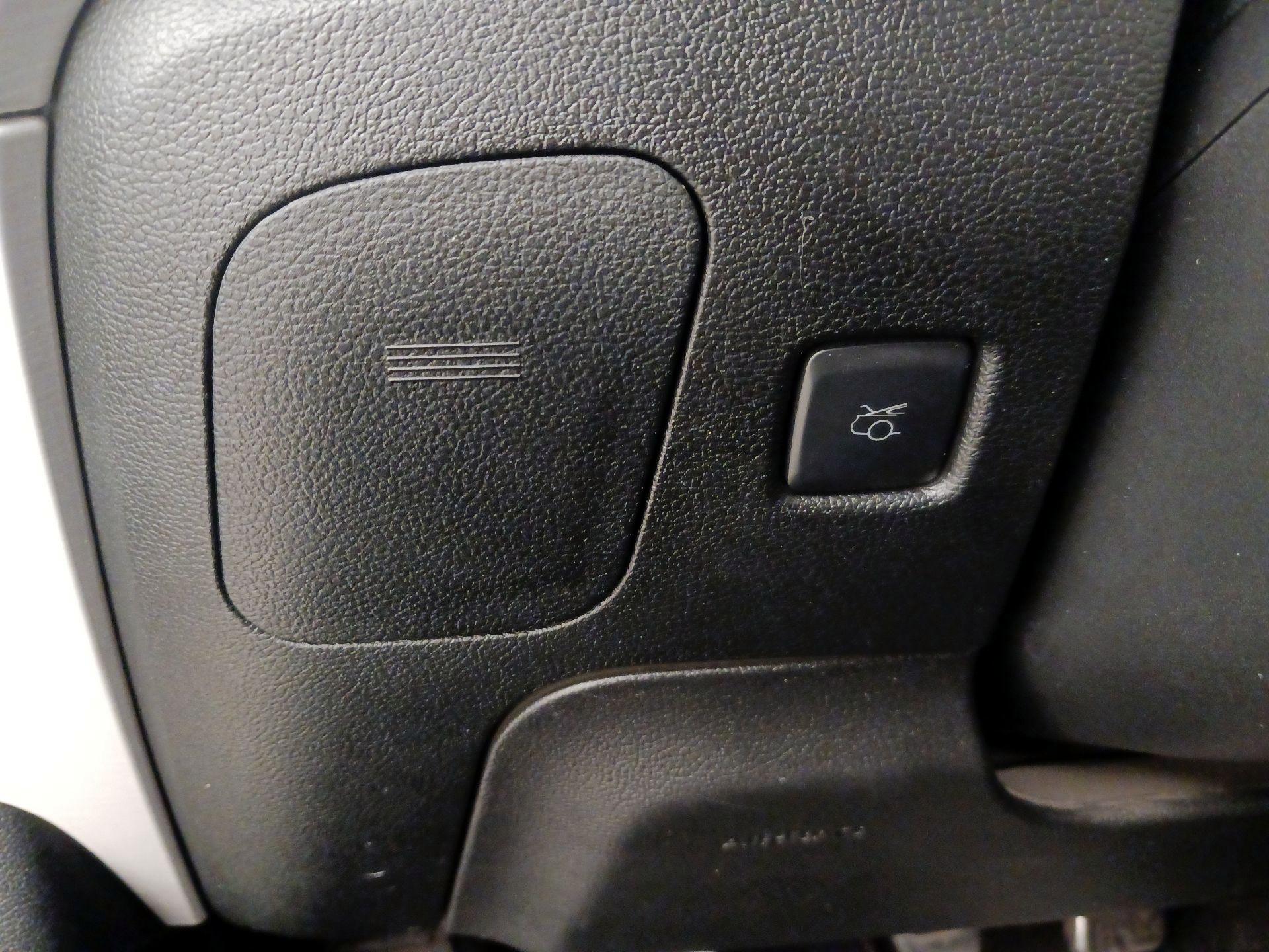 Thumbnail: 2015 Ford Mustang - 13