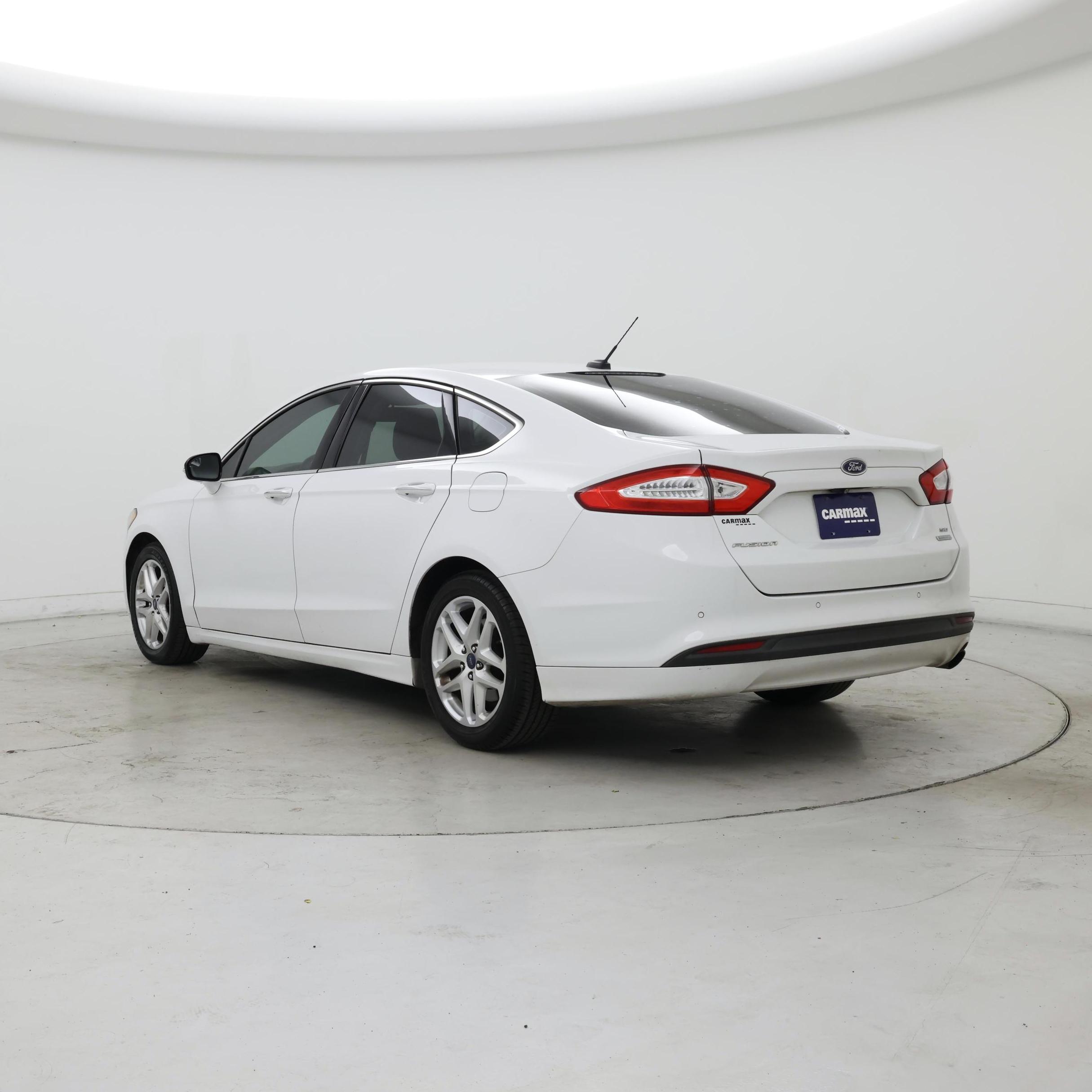Thumbnail: 2015 Ford Fusion - 2