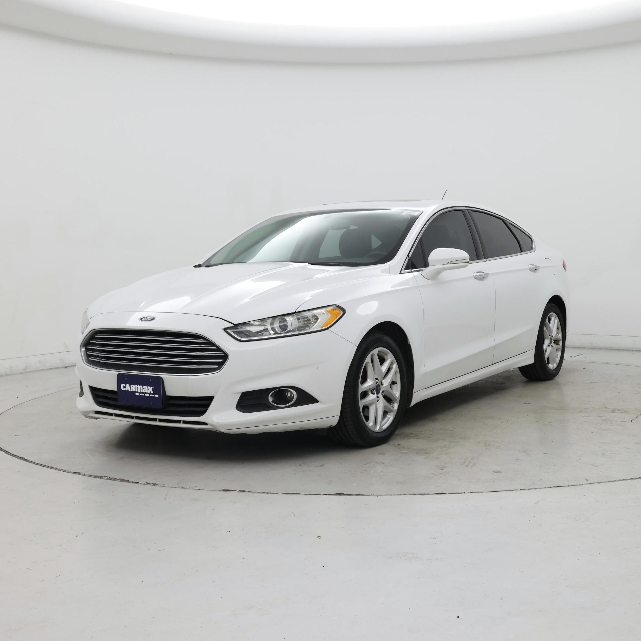 Thumbnail: 2015 Ford Fusion - 4