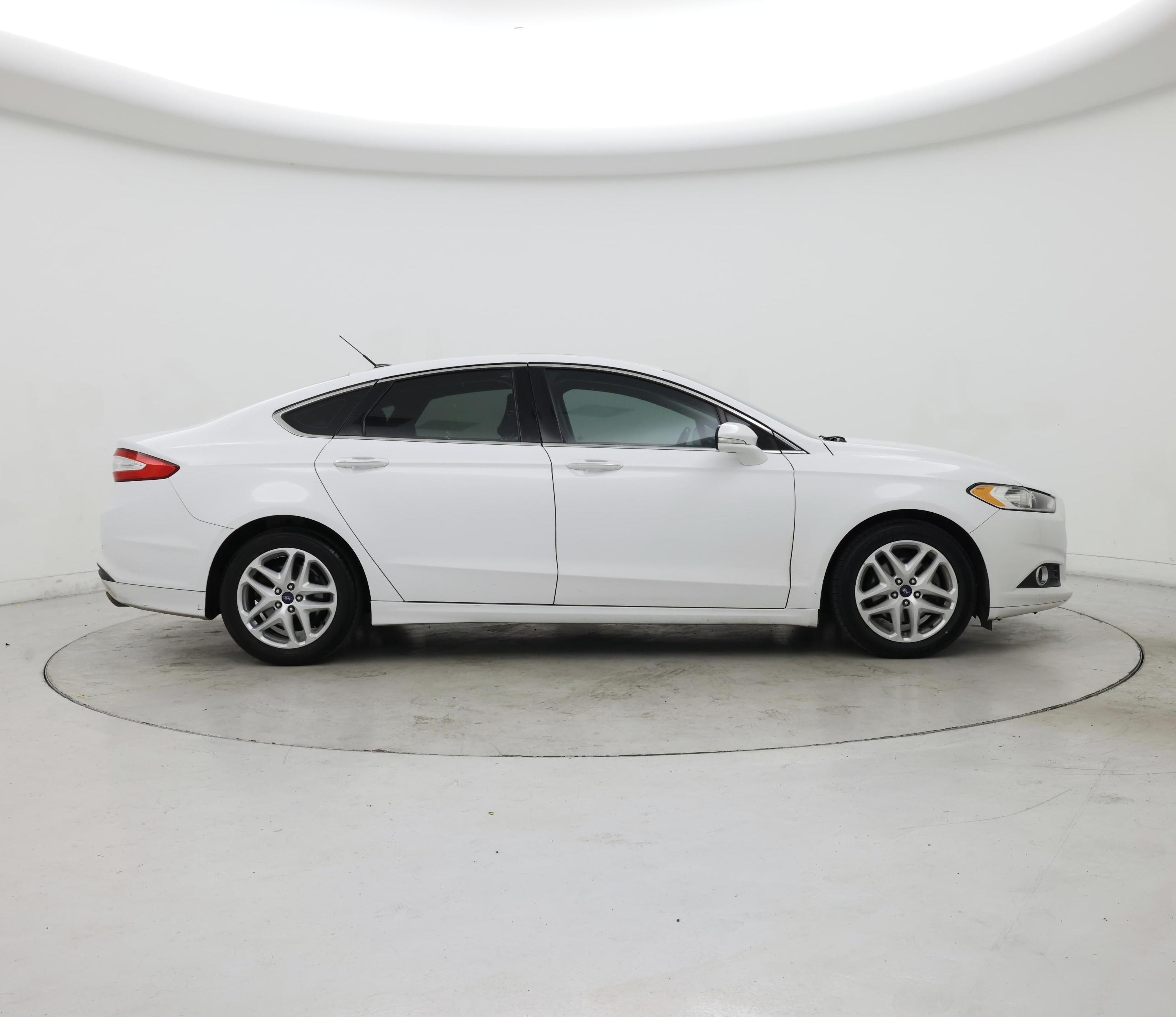 Thumbnail: 2015 Ford Fusion - 7